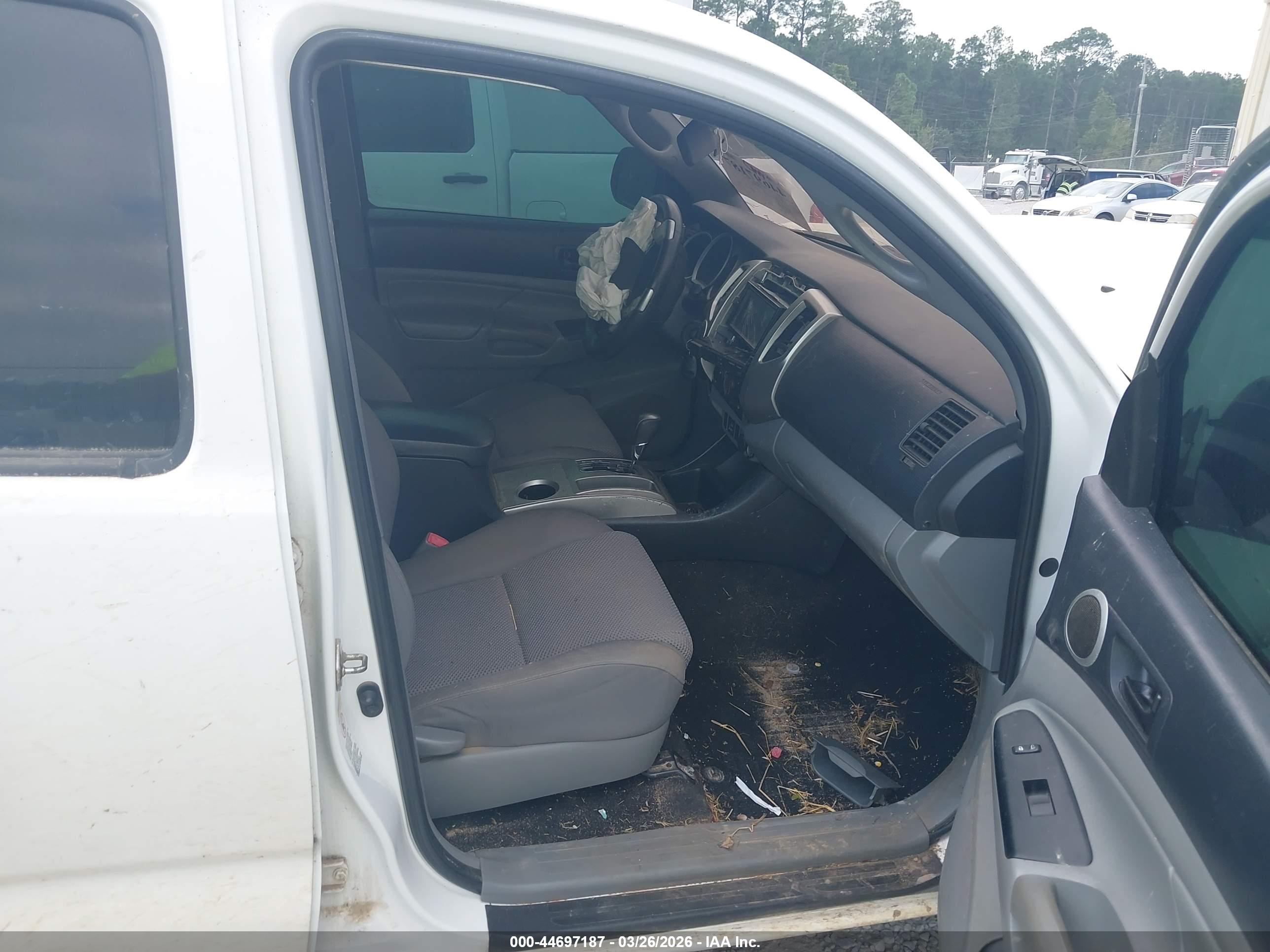 TOYOTA TACOMA image 5