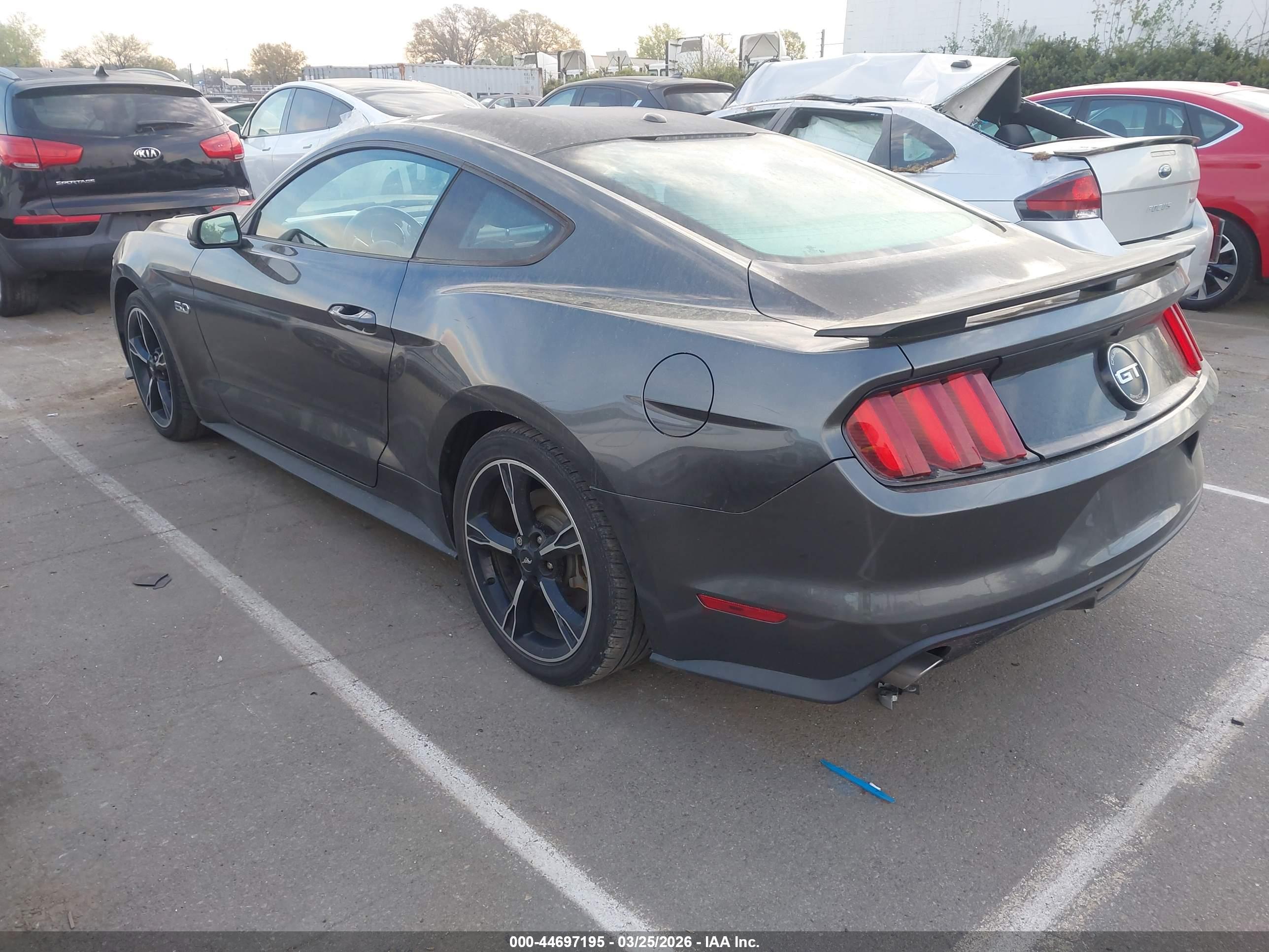FORD MUSTANG image 3