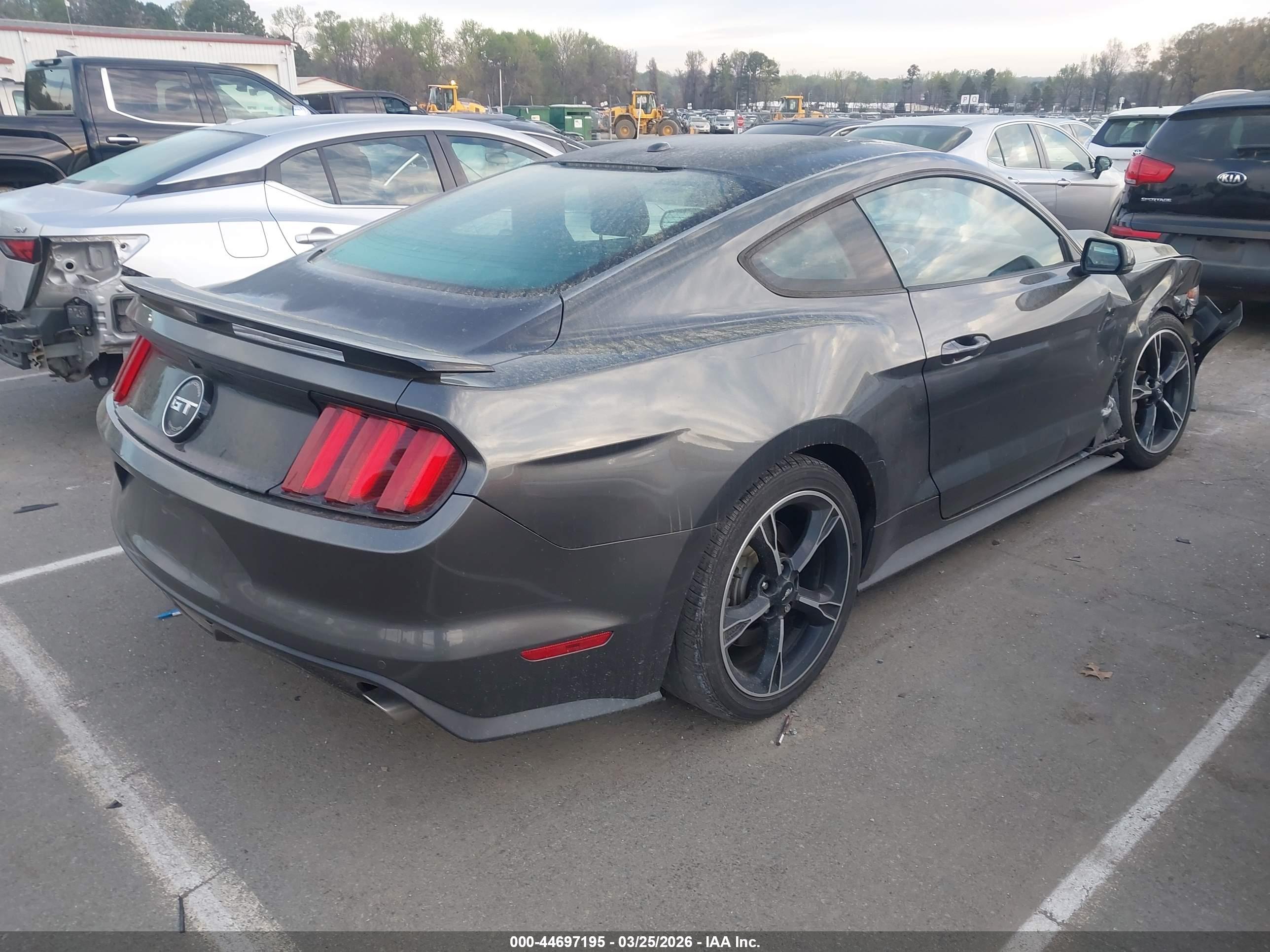 FORD MUSTANG image 4
