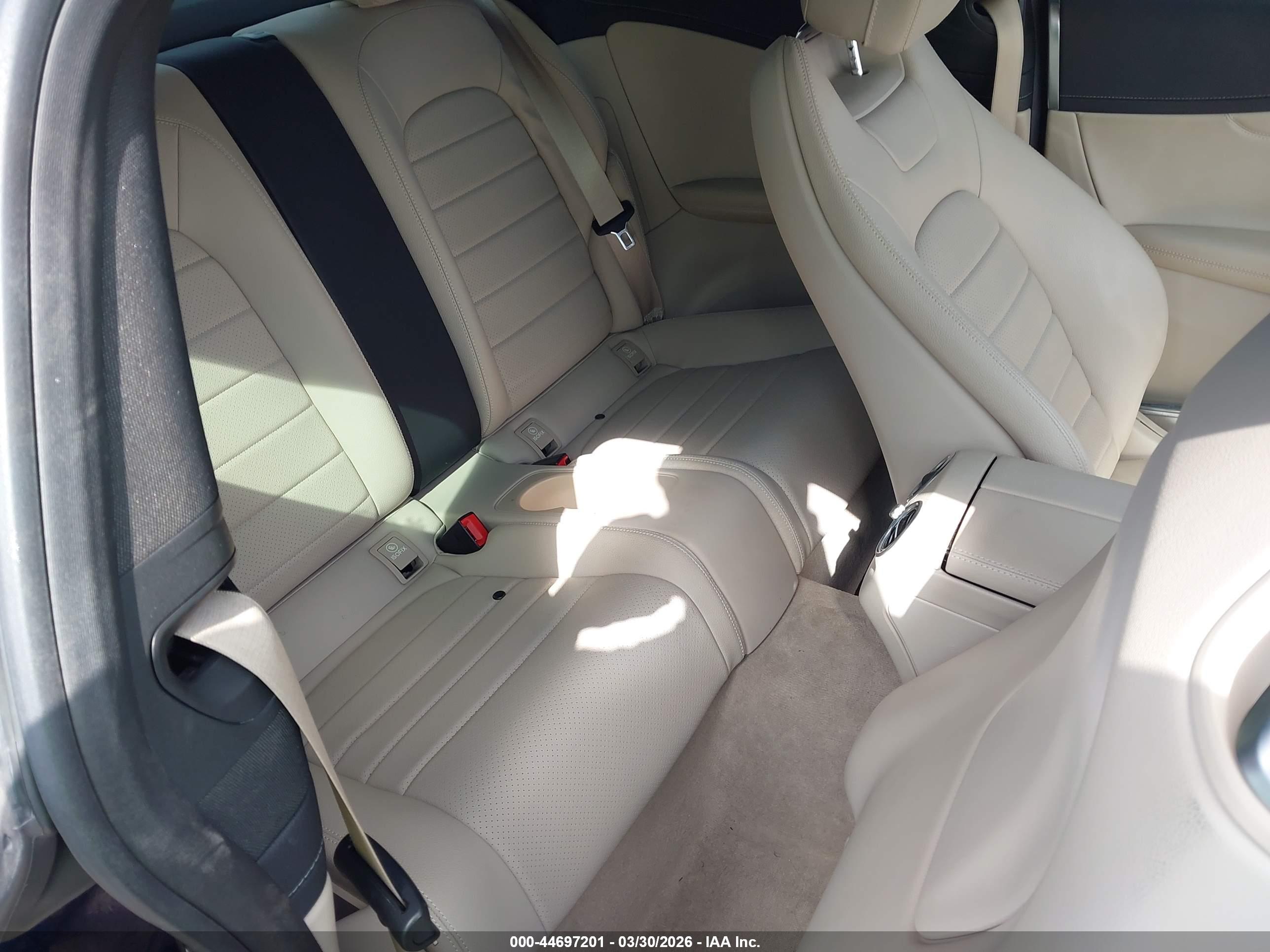 MERCEDES-BENZ C image 8