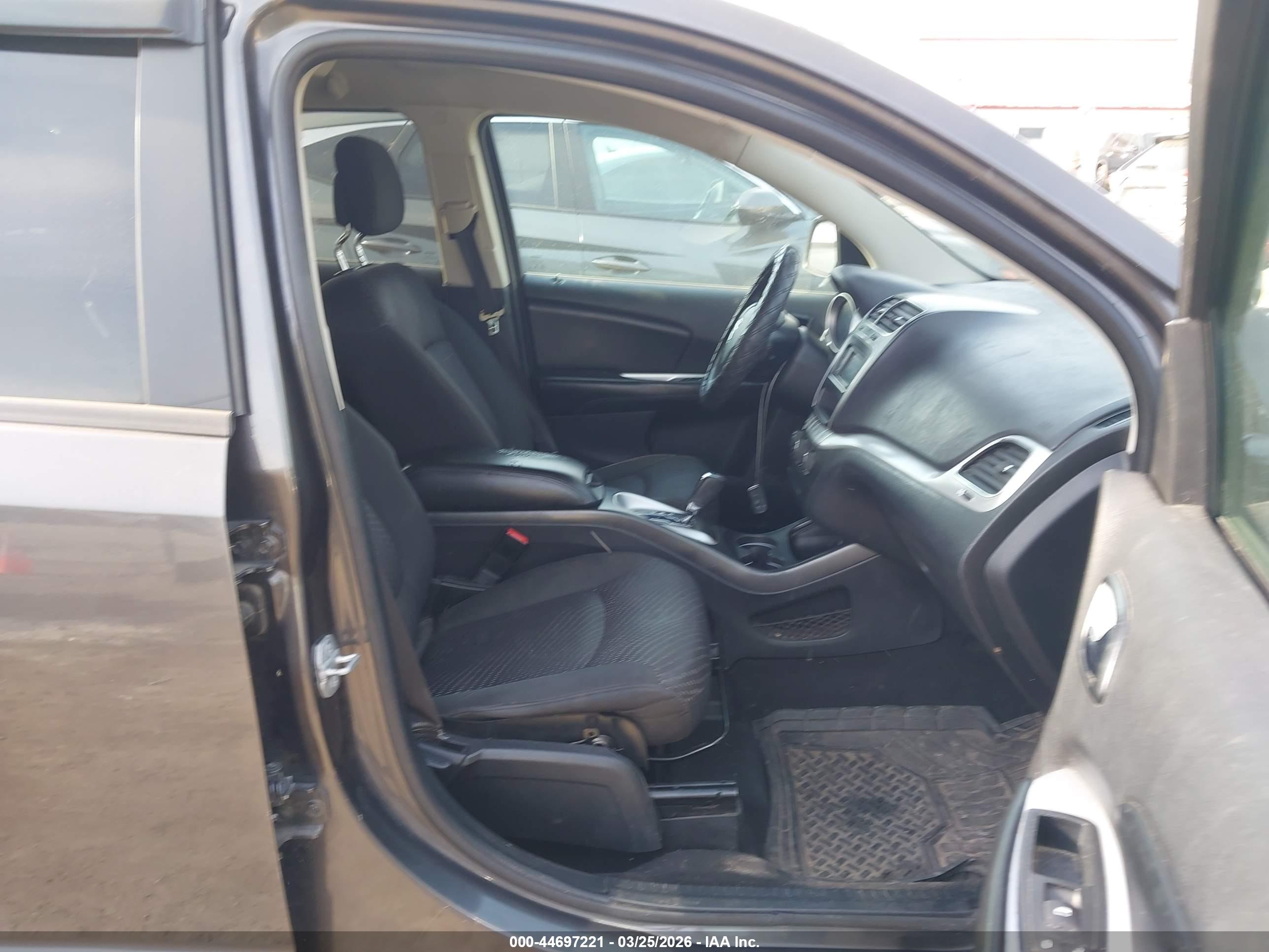 DODGE JOURNEY image 5