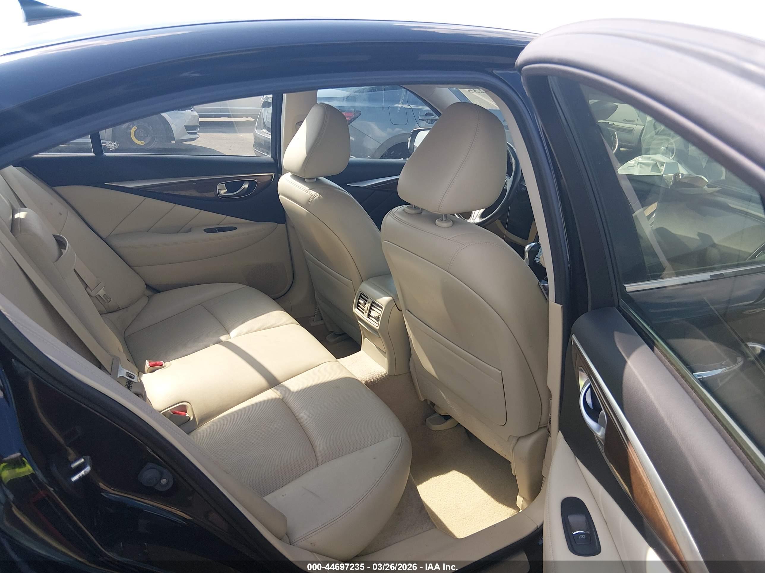 INFINITI Q50 image 8