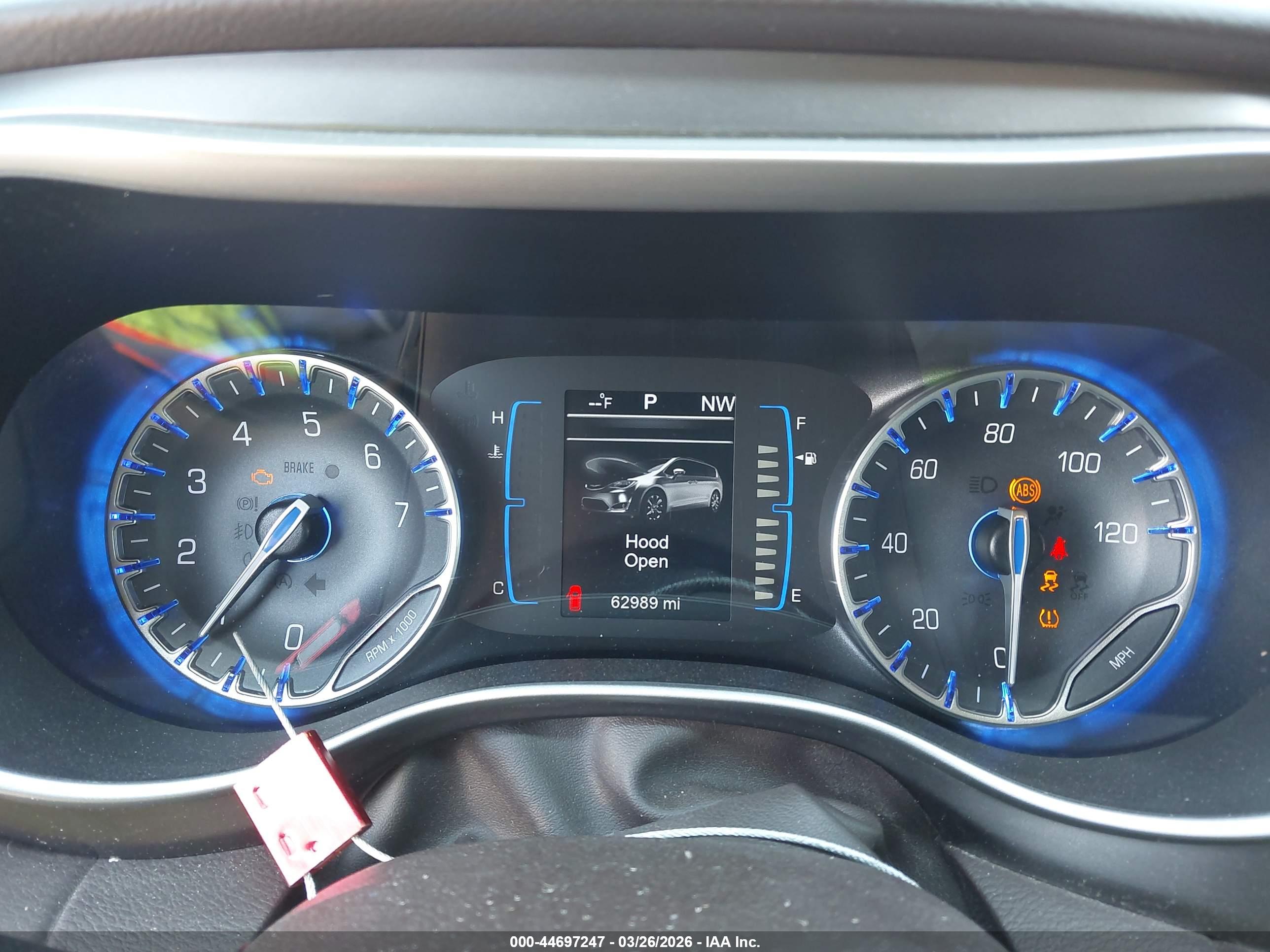 CHRYSLER PACIFICA image 7