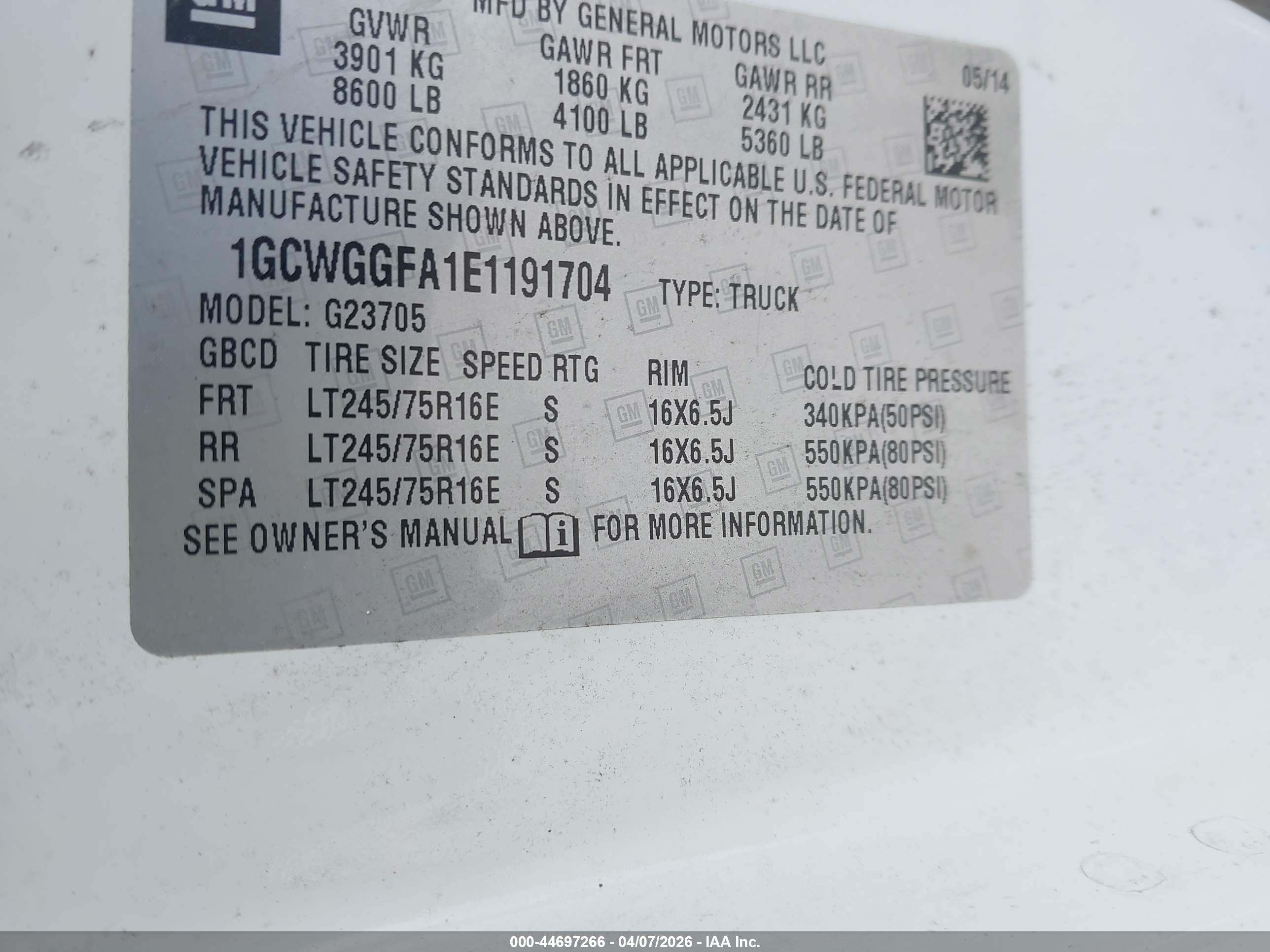 CHEVROLET EXPRESS image 9