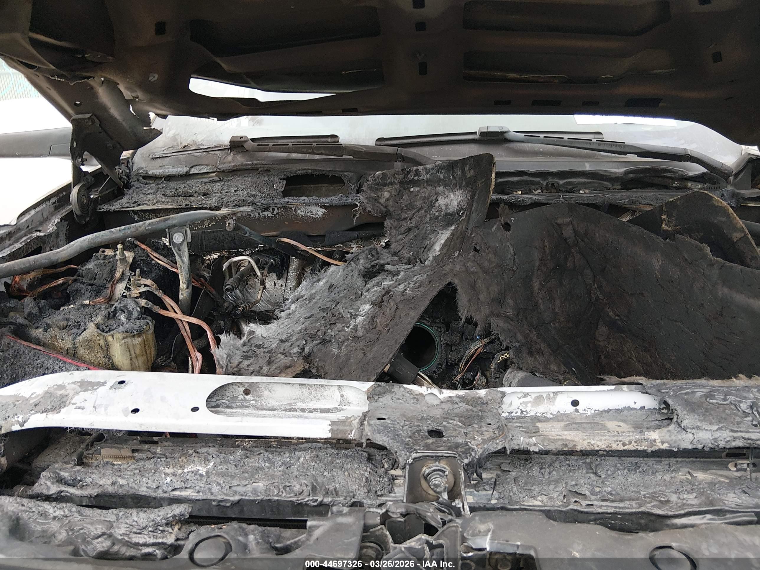 CHEVROLET SILVERADO image 6