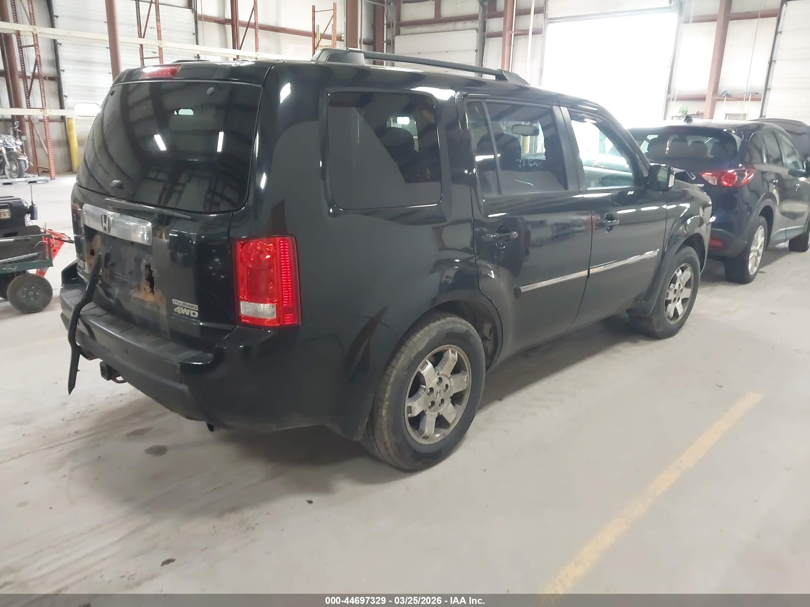 HONDA PILOT image 4