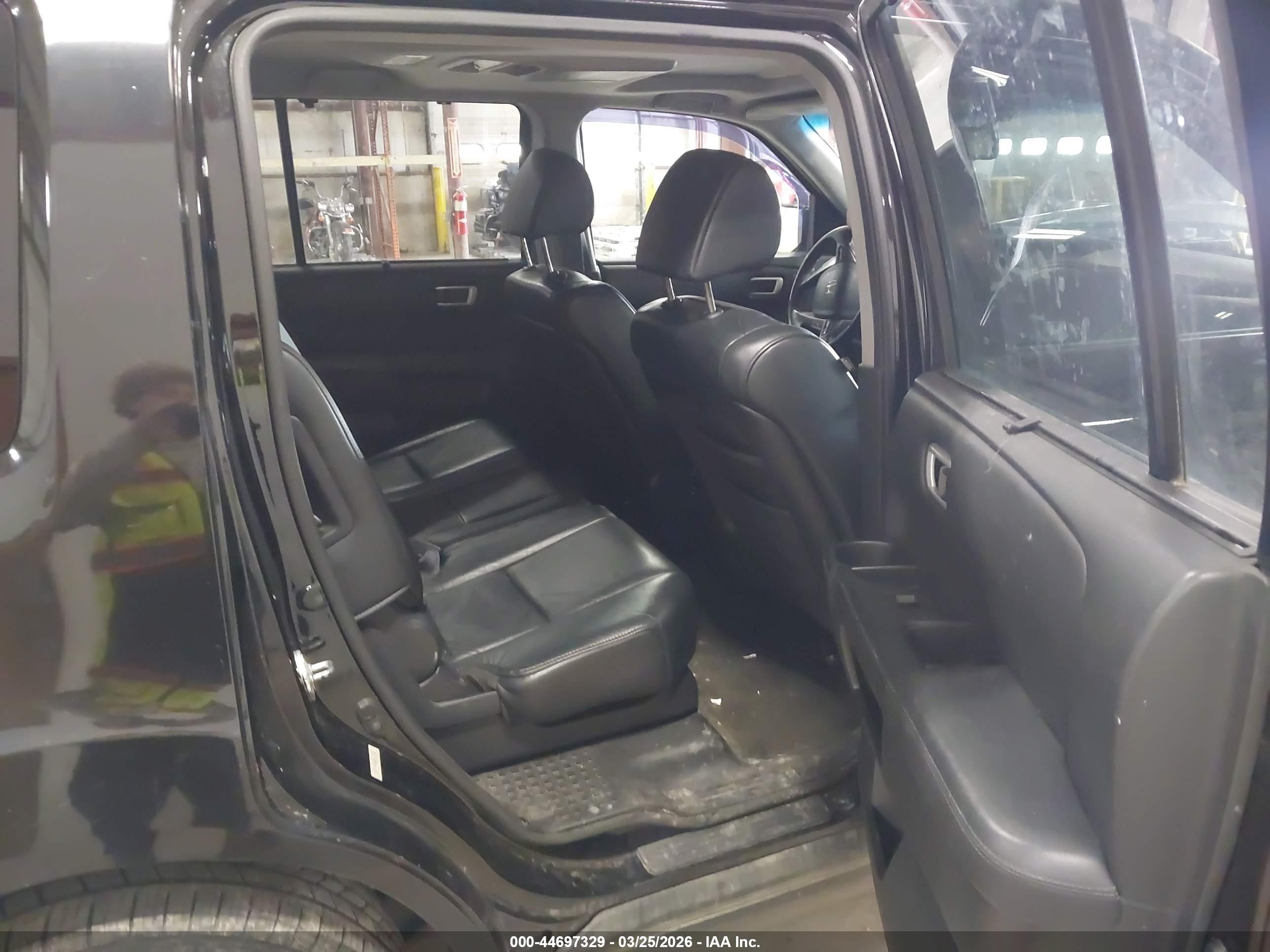 HONDA PILOT image 8