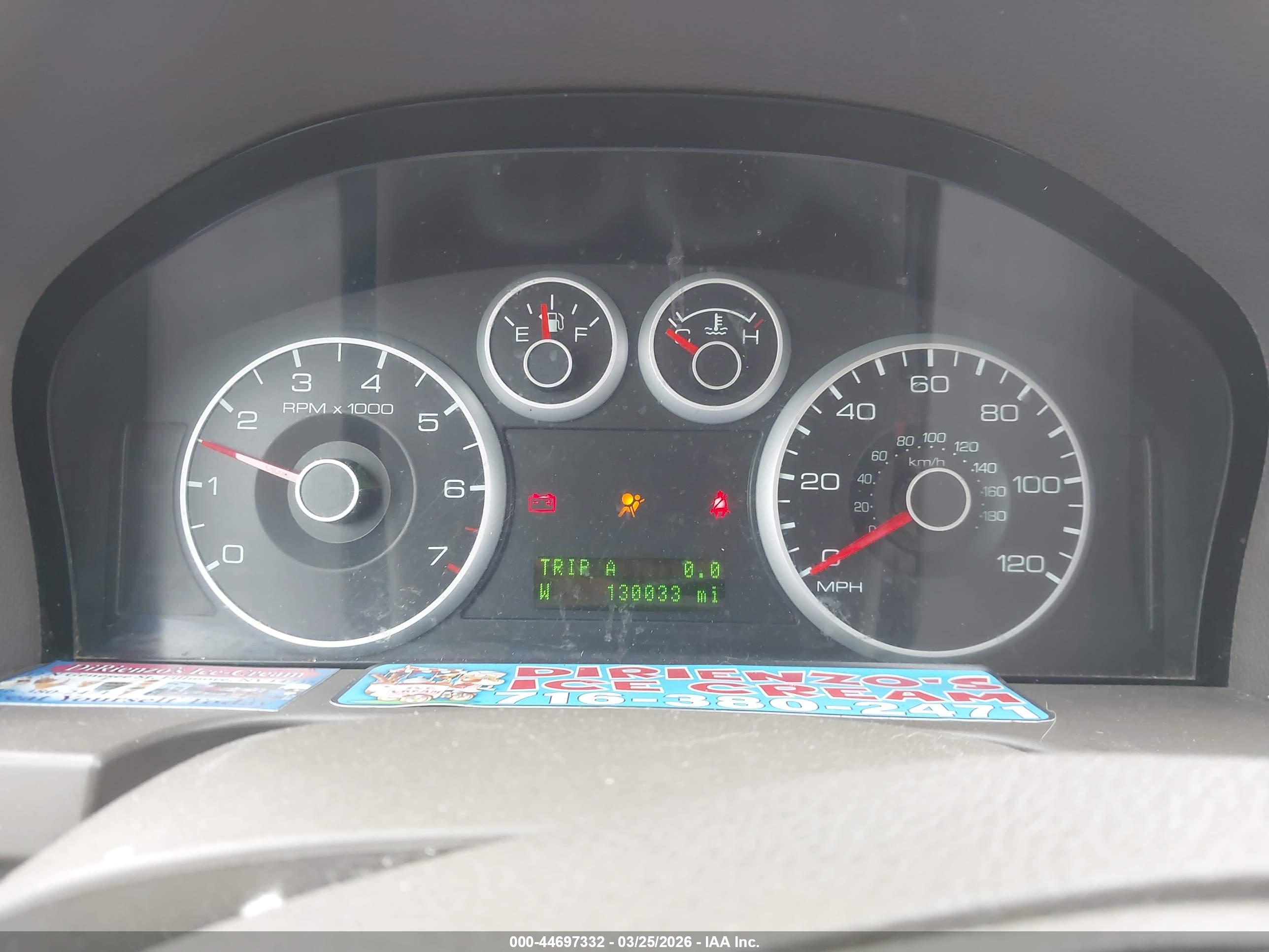 FORD FUSION image 7