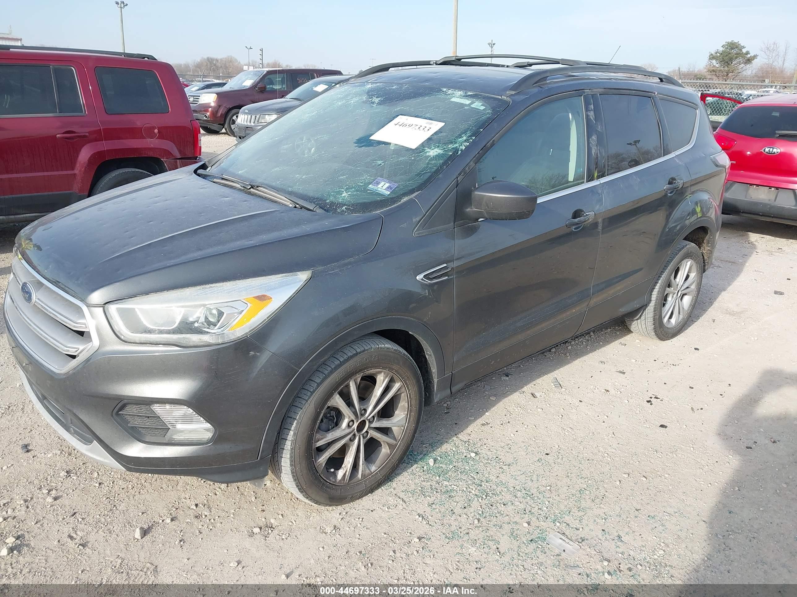 FORD ESCAPE image 2