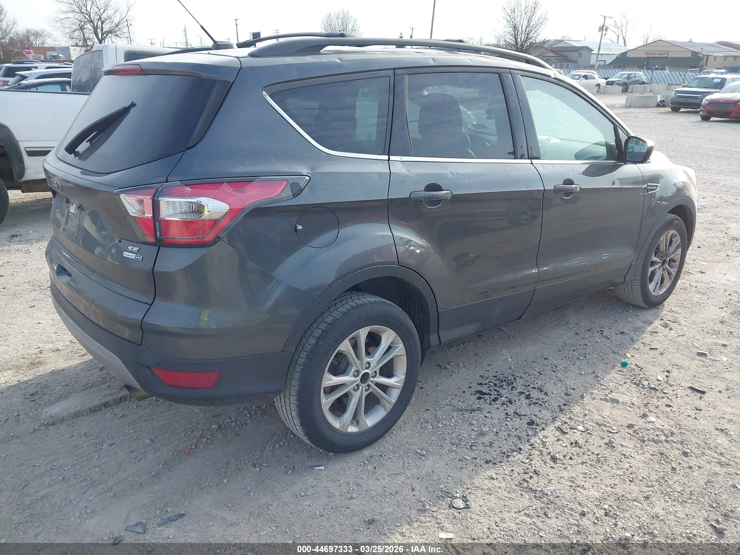 FORD ESCAPE image 4