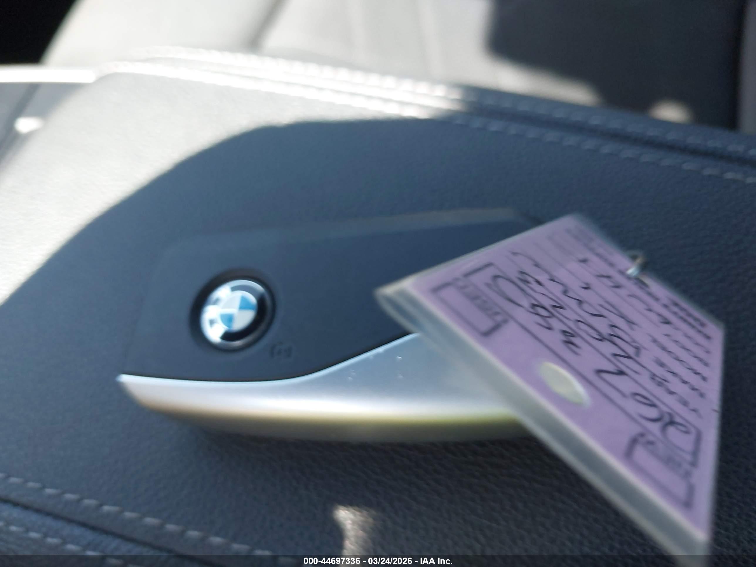 BMW X1 image 11
