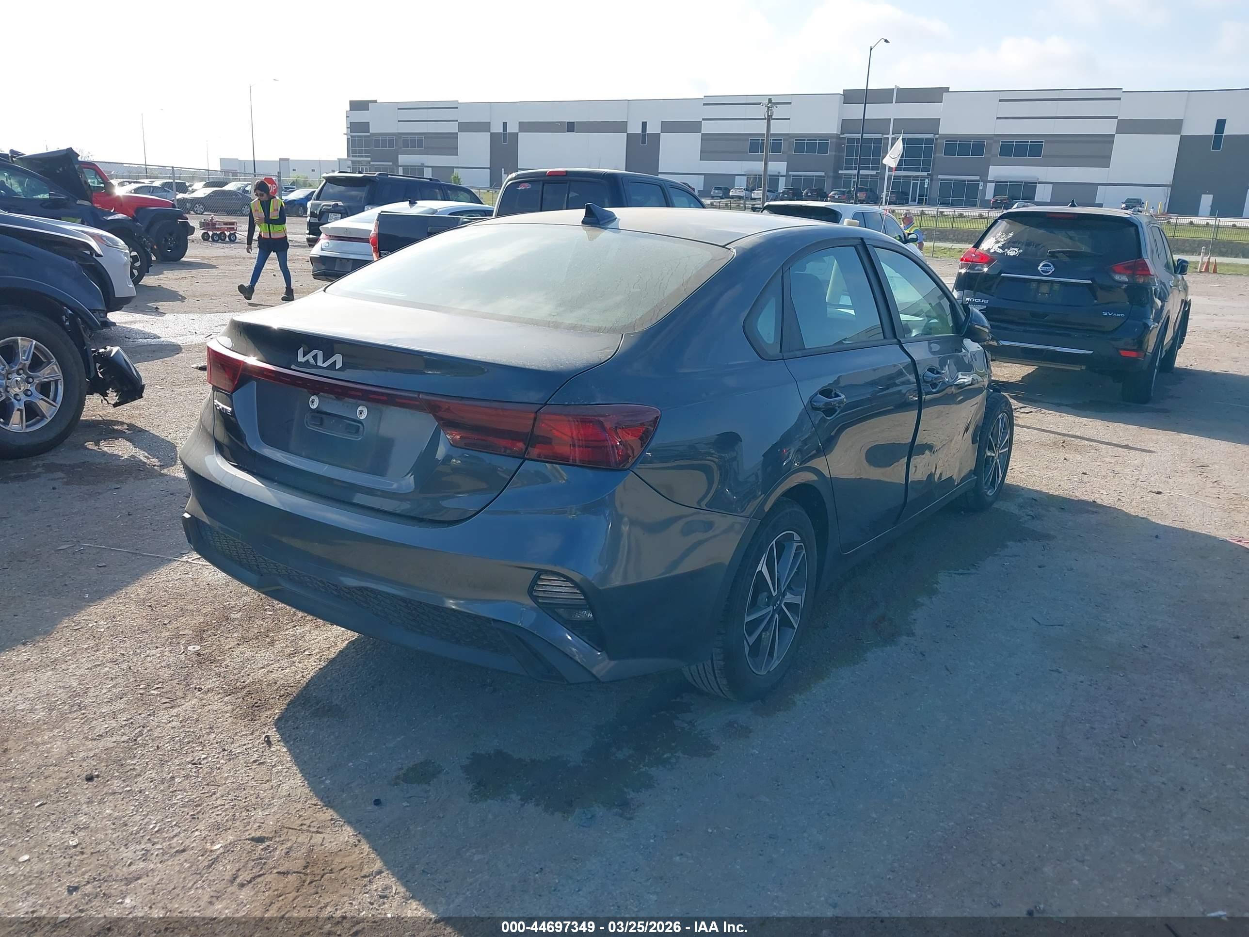 KIA FORTE image 4