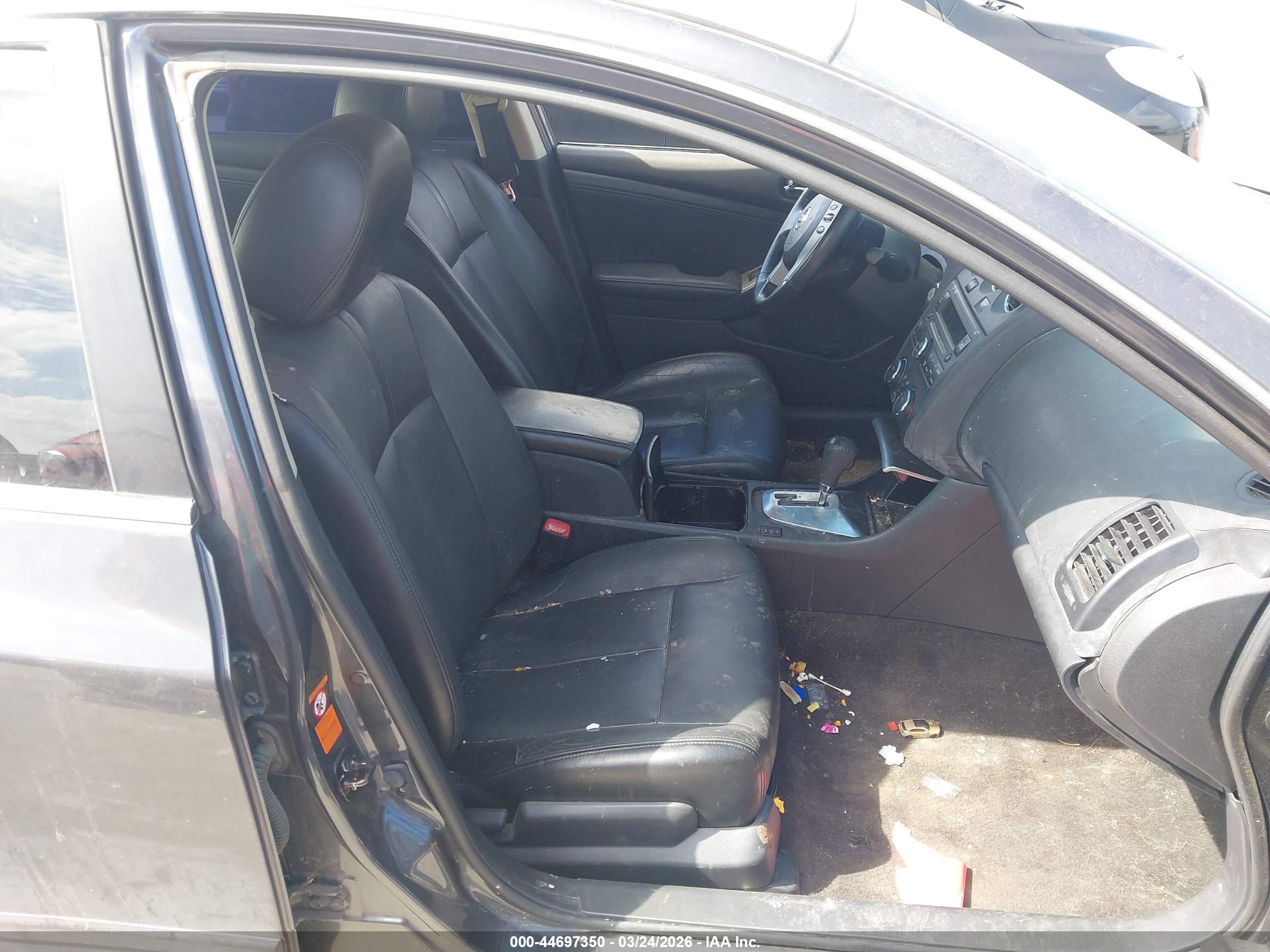 NISSAN ALTIMA image 5