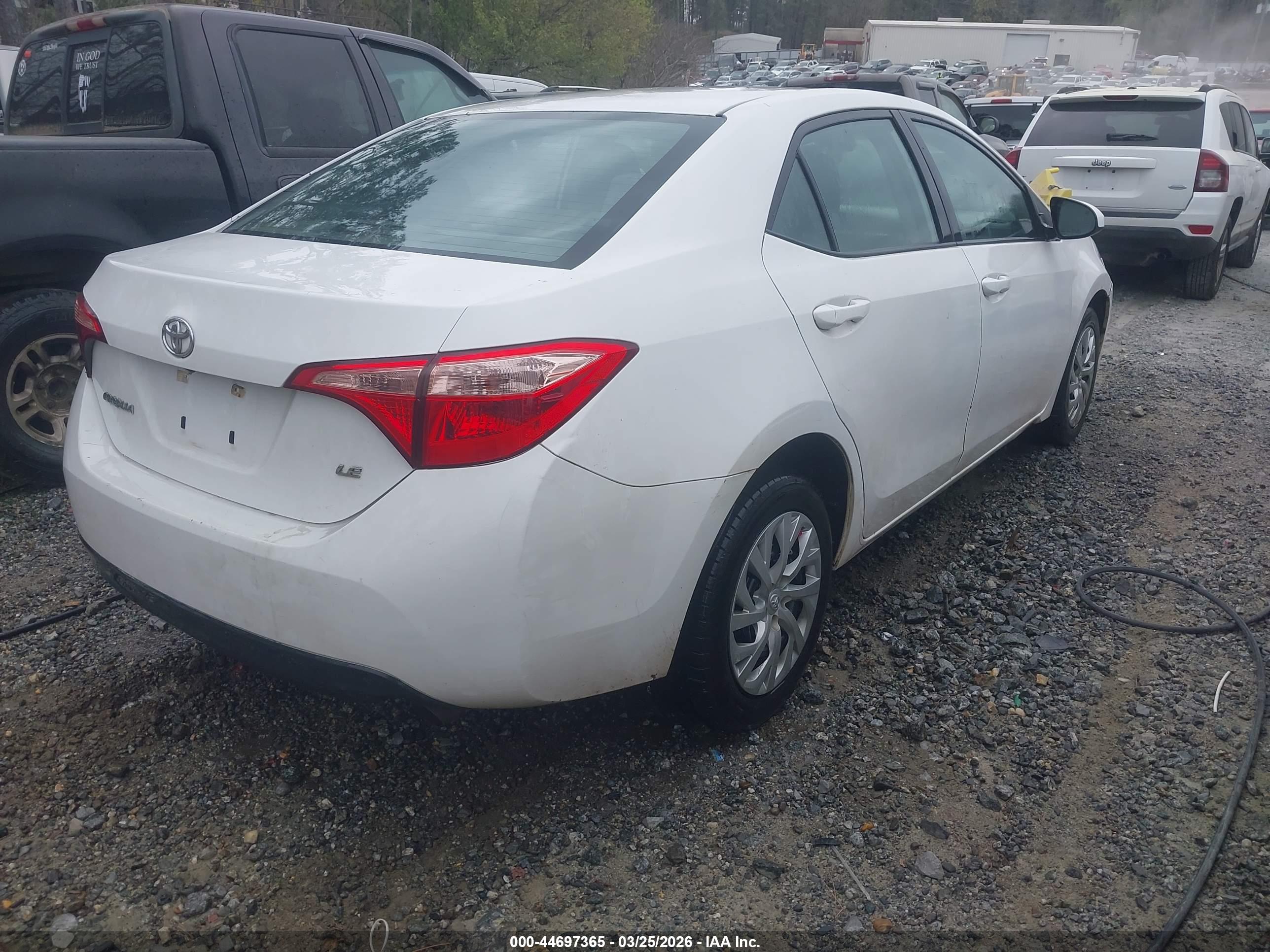 TOYOTA COROLLA image 4