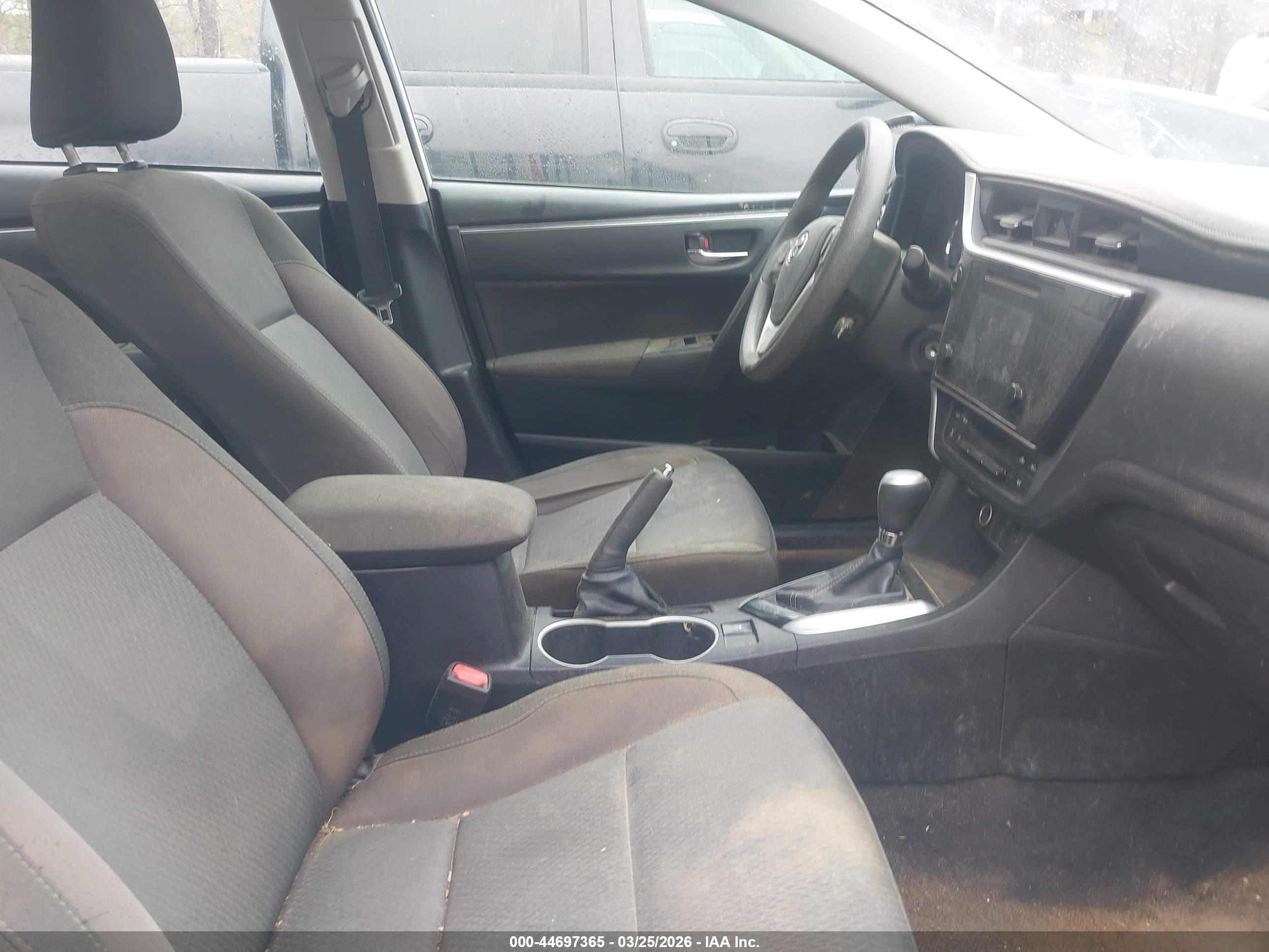 TOYOTA COROLLA image 5