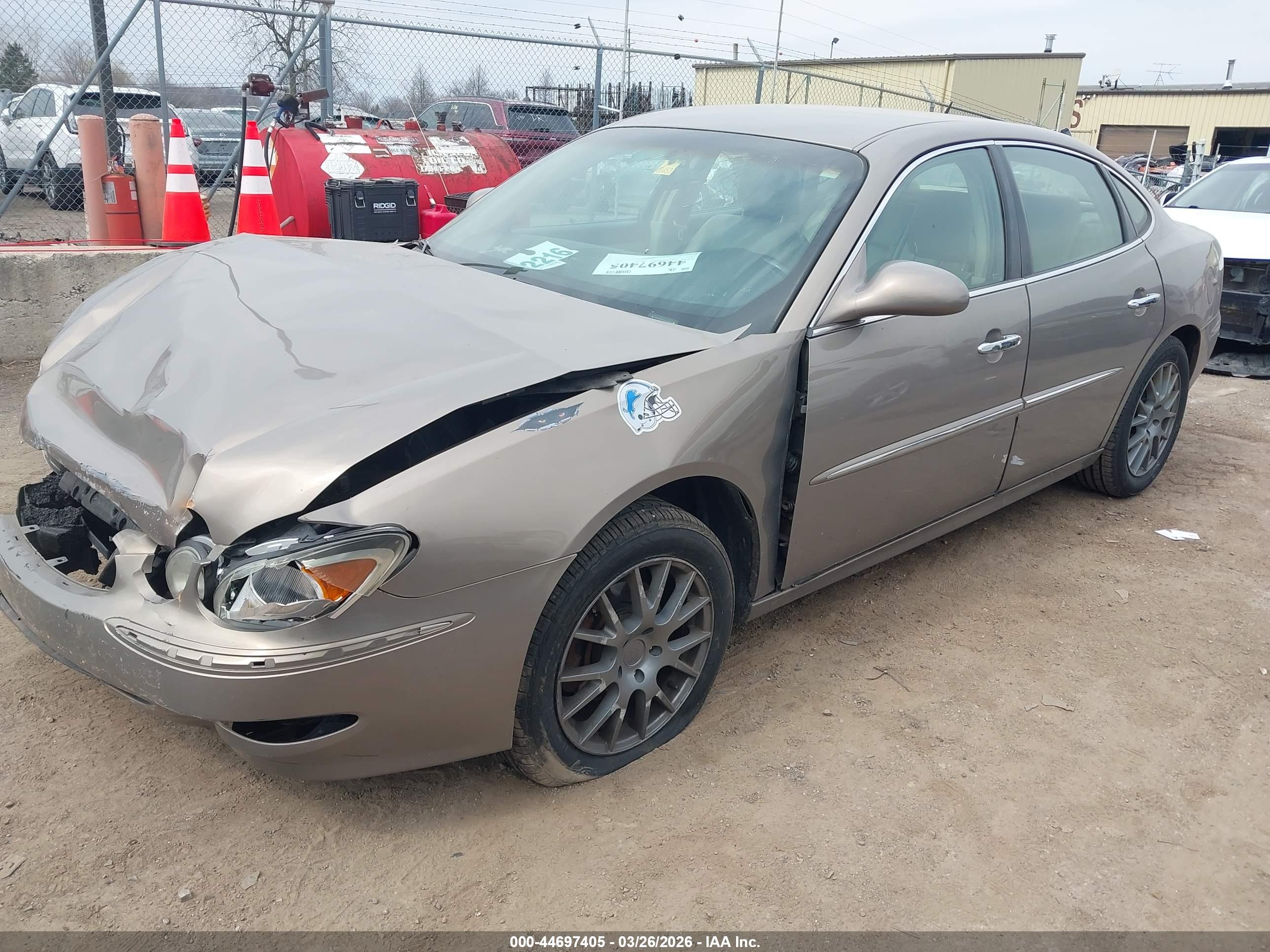 BUICK LACROSSE image 2