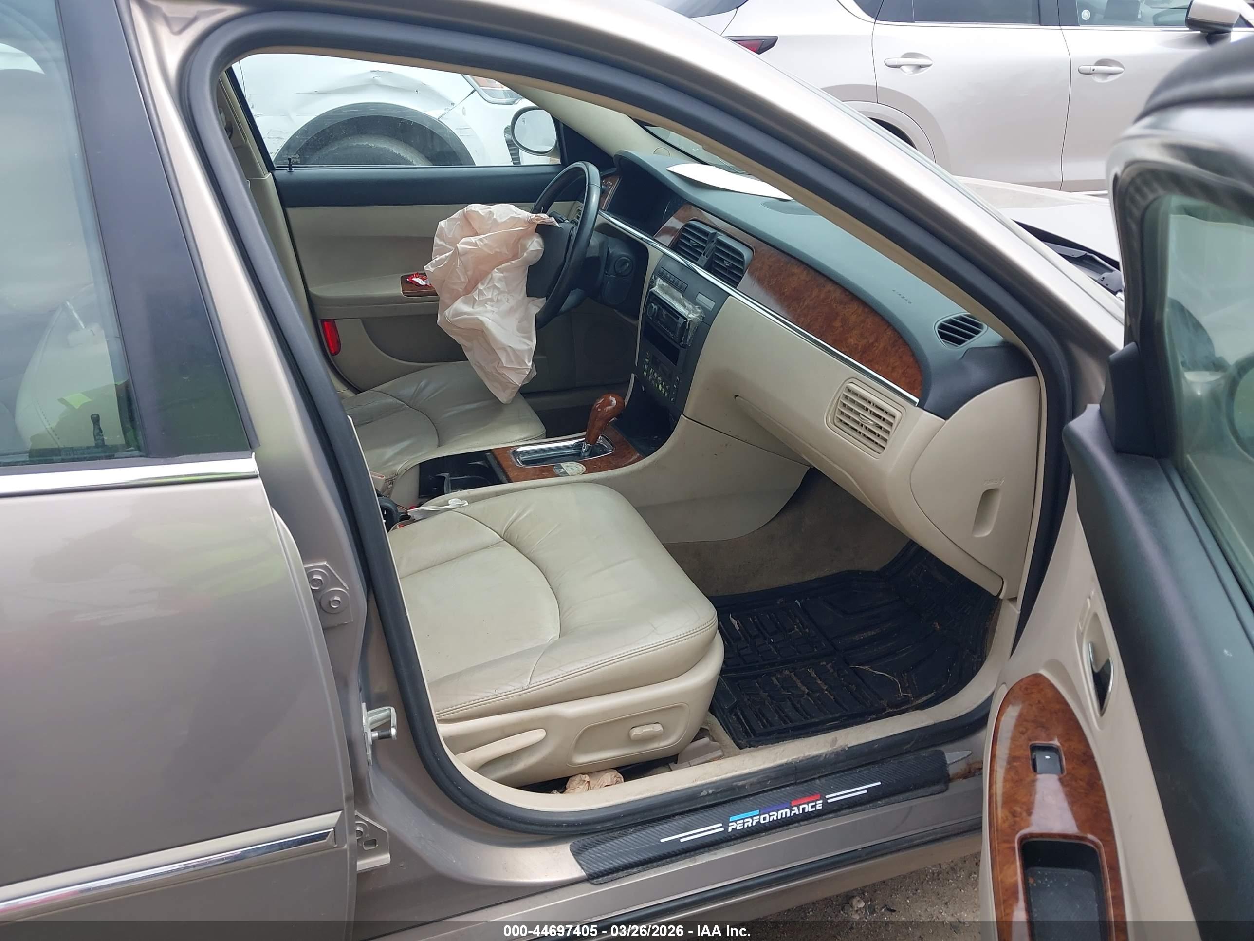 BUICK LACROSSE image 5