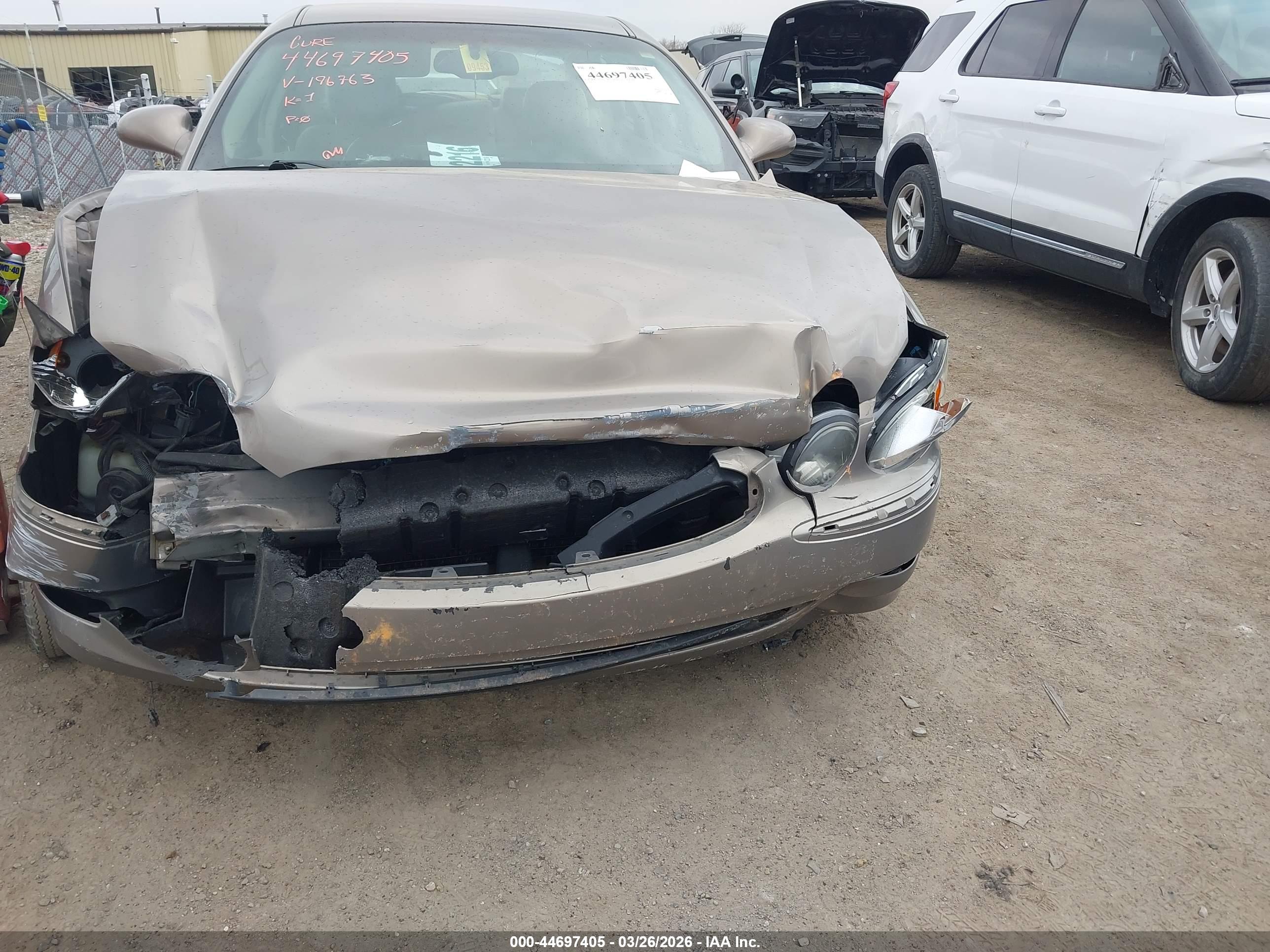 BUICK LACROSSE image 6