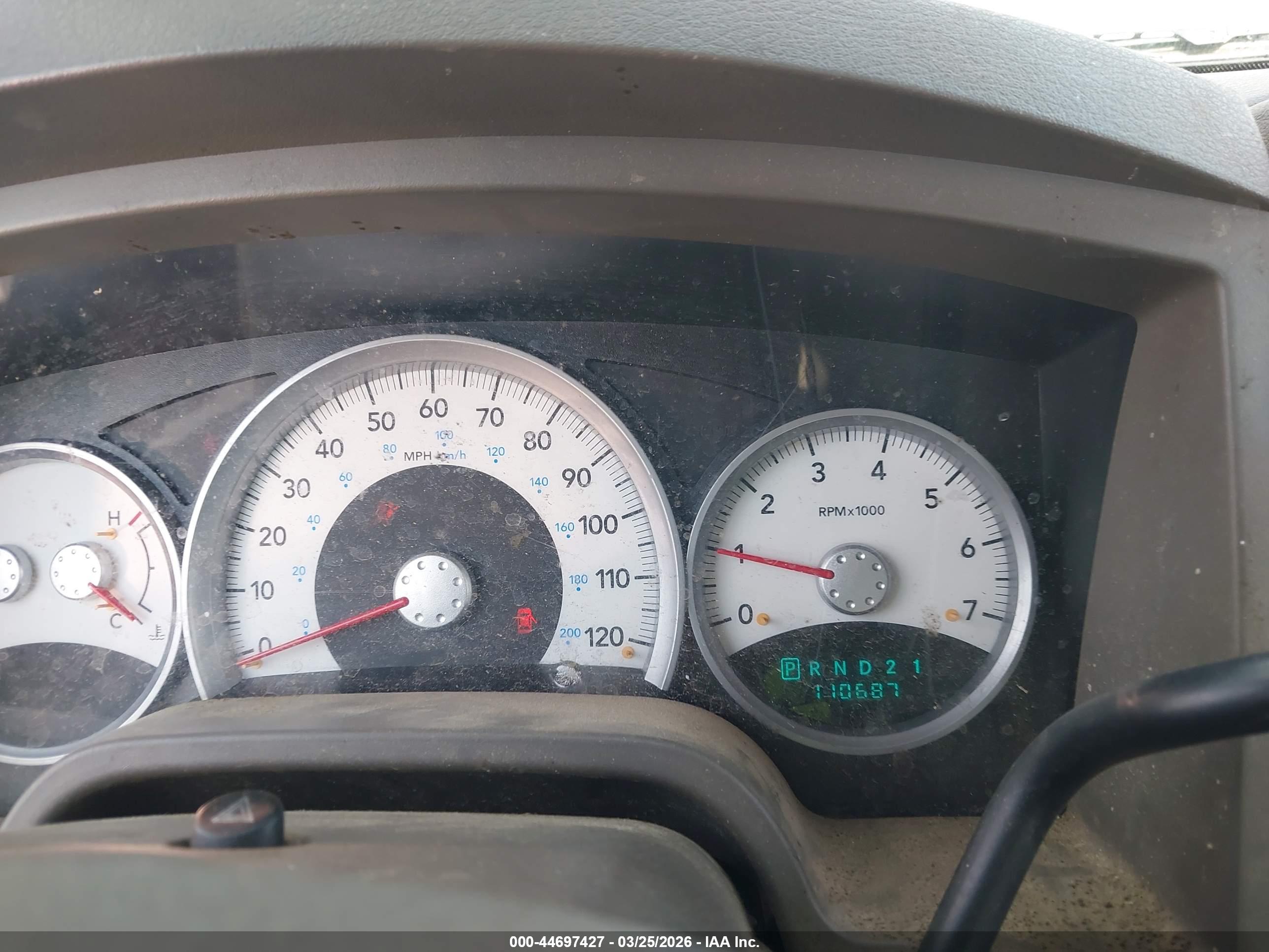 DODGE DAKOTA image 7