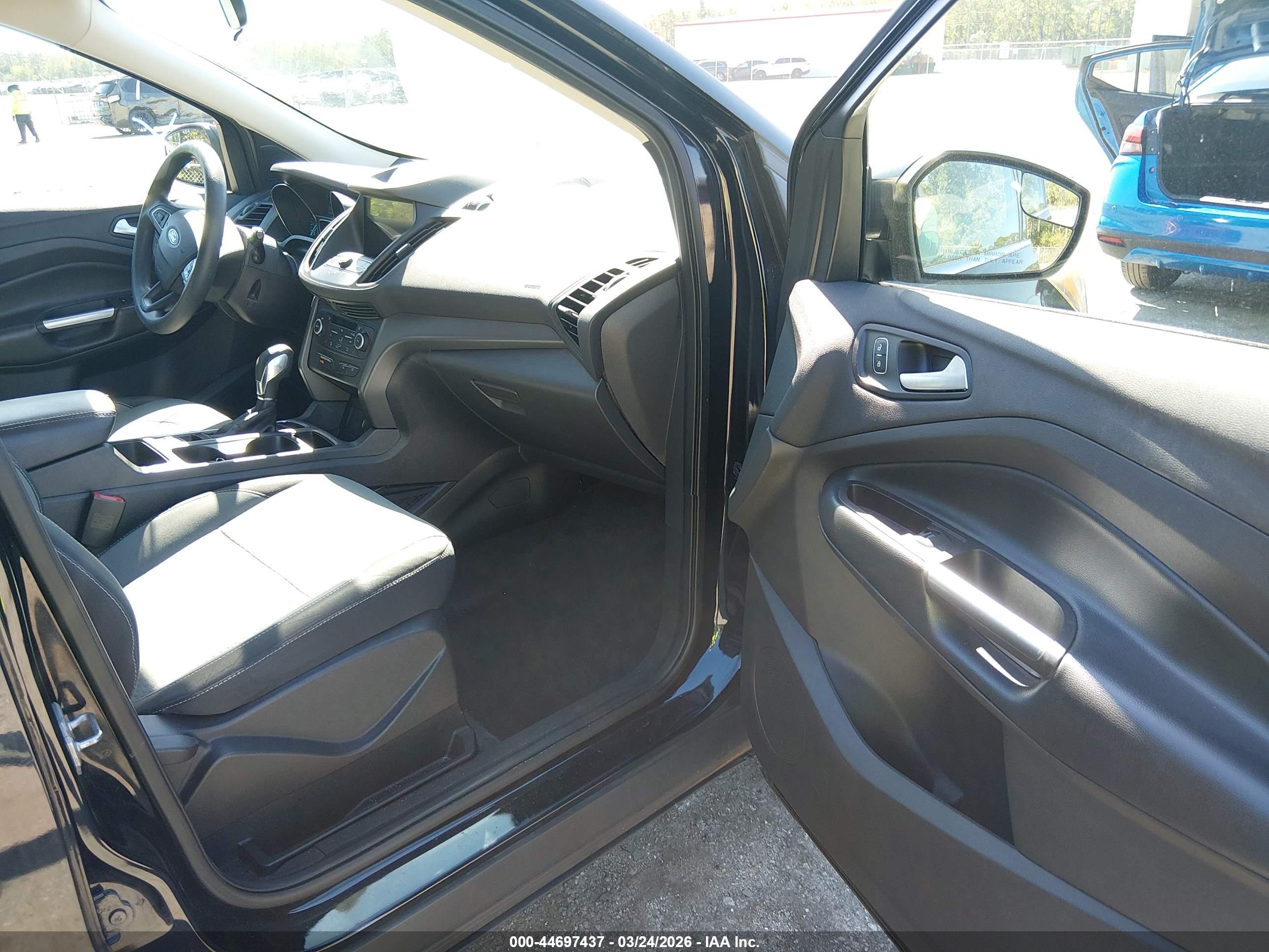 FORD ESCAPE image 5