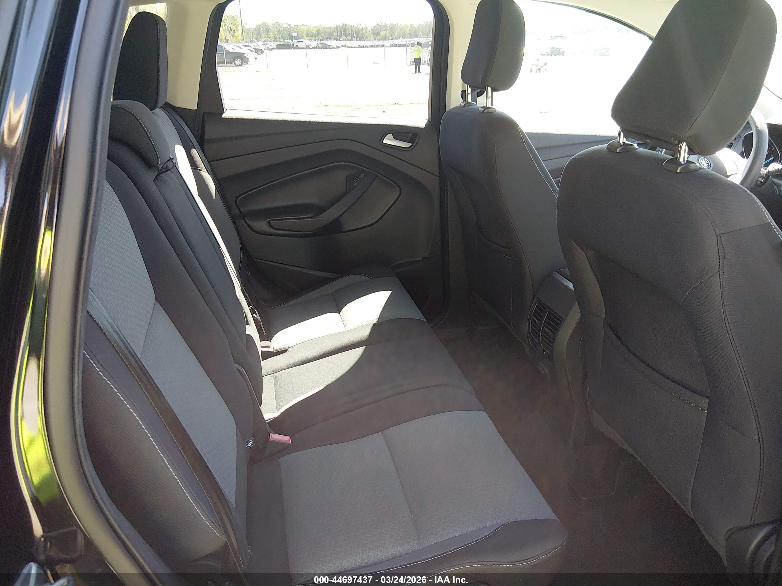 FORD ESCAPE image 8