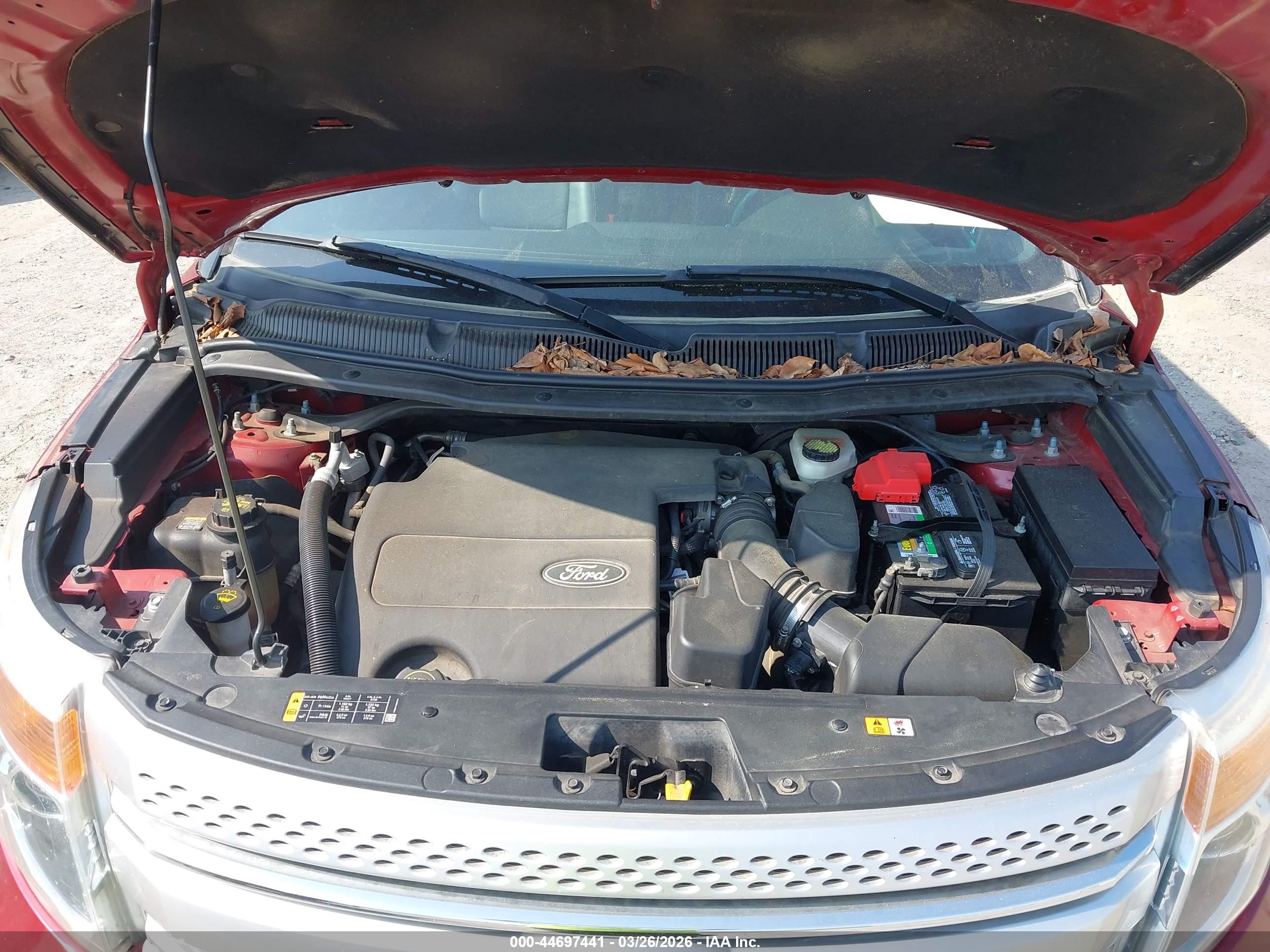 FORD EXPLORER image 10