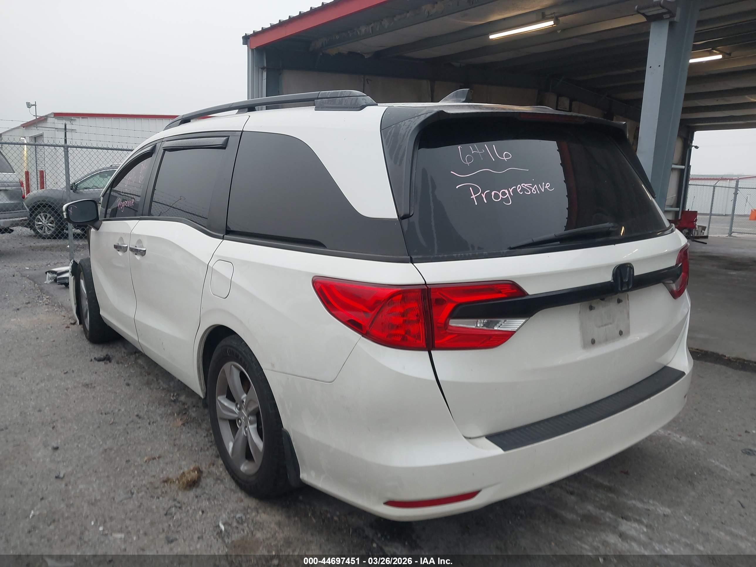 HONDA ODYSSEY image 3