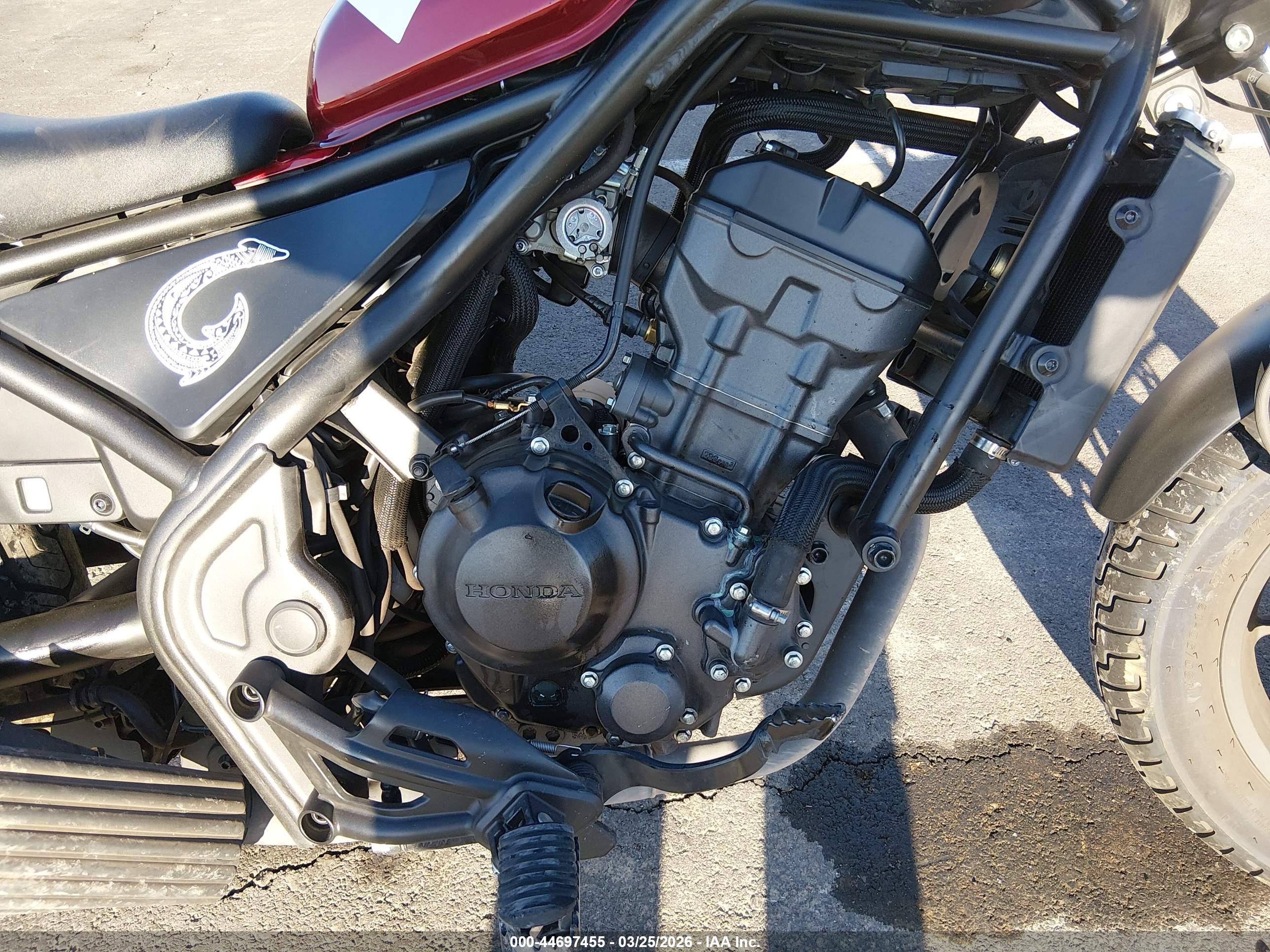 HONDA CMX300 image 8