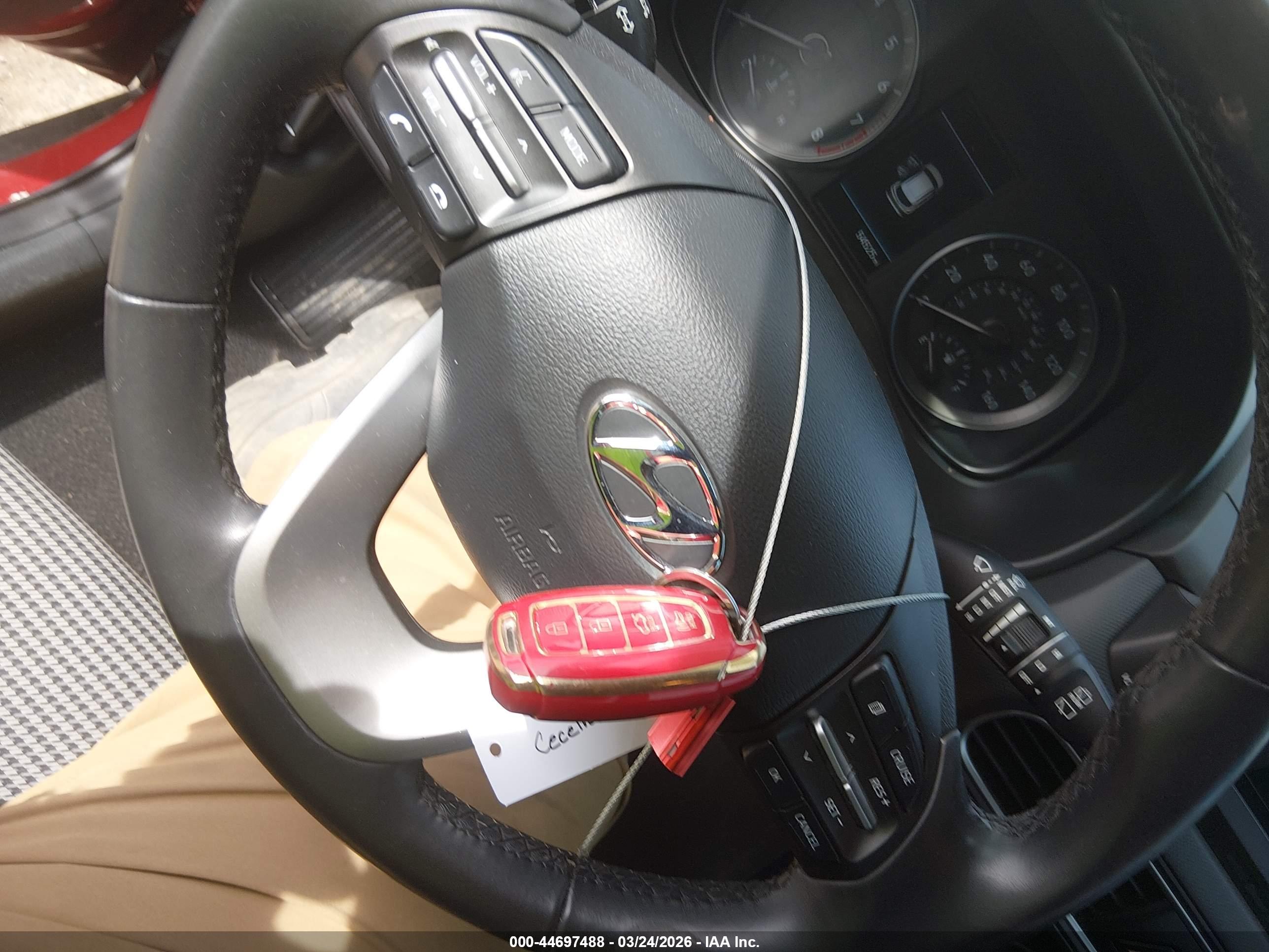 HYUNDAI KONA image 11