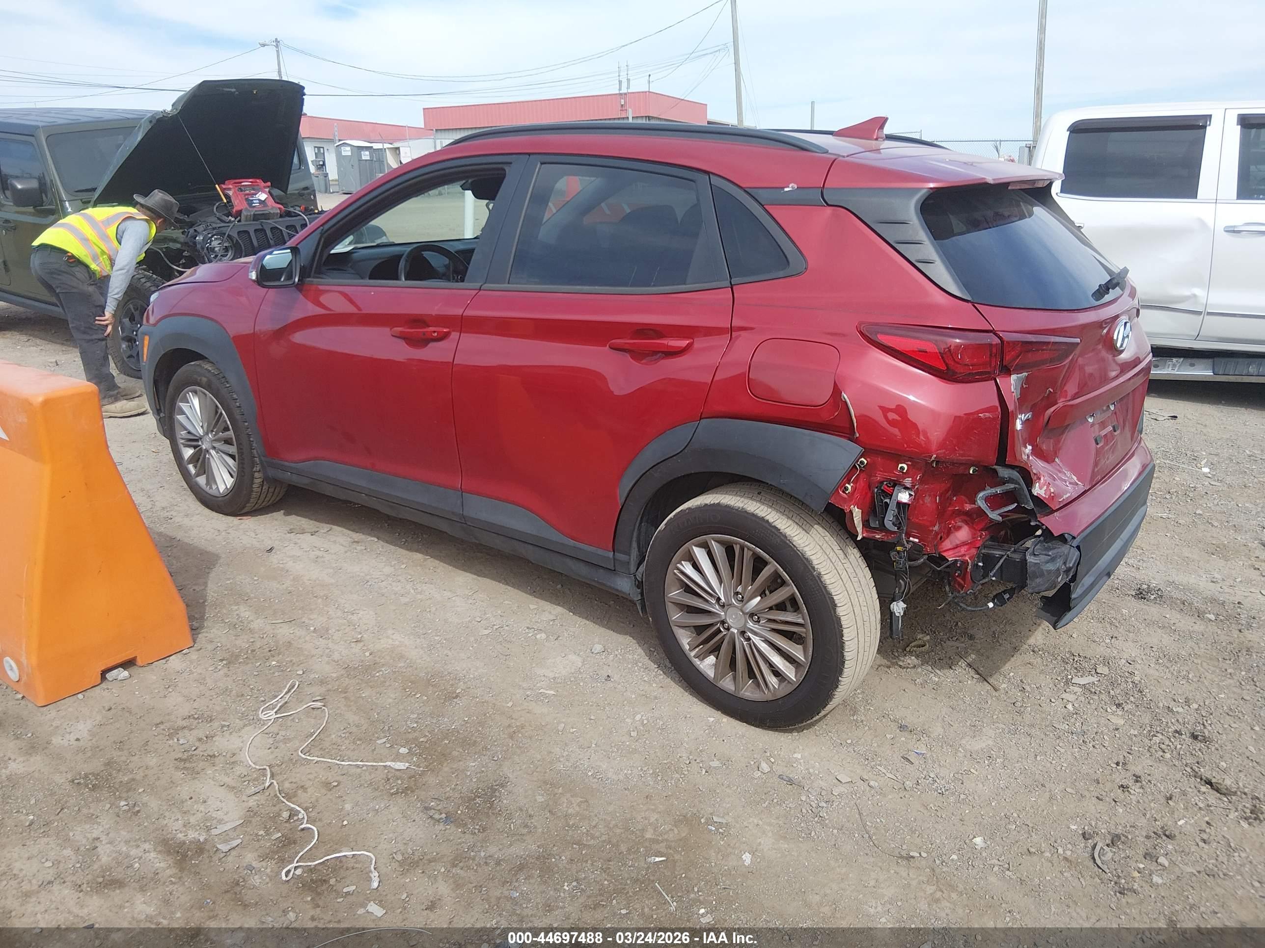 HYUNDAI KONA image 3