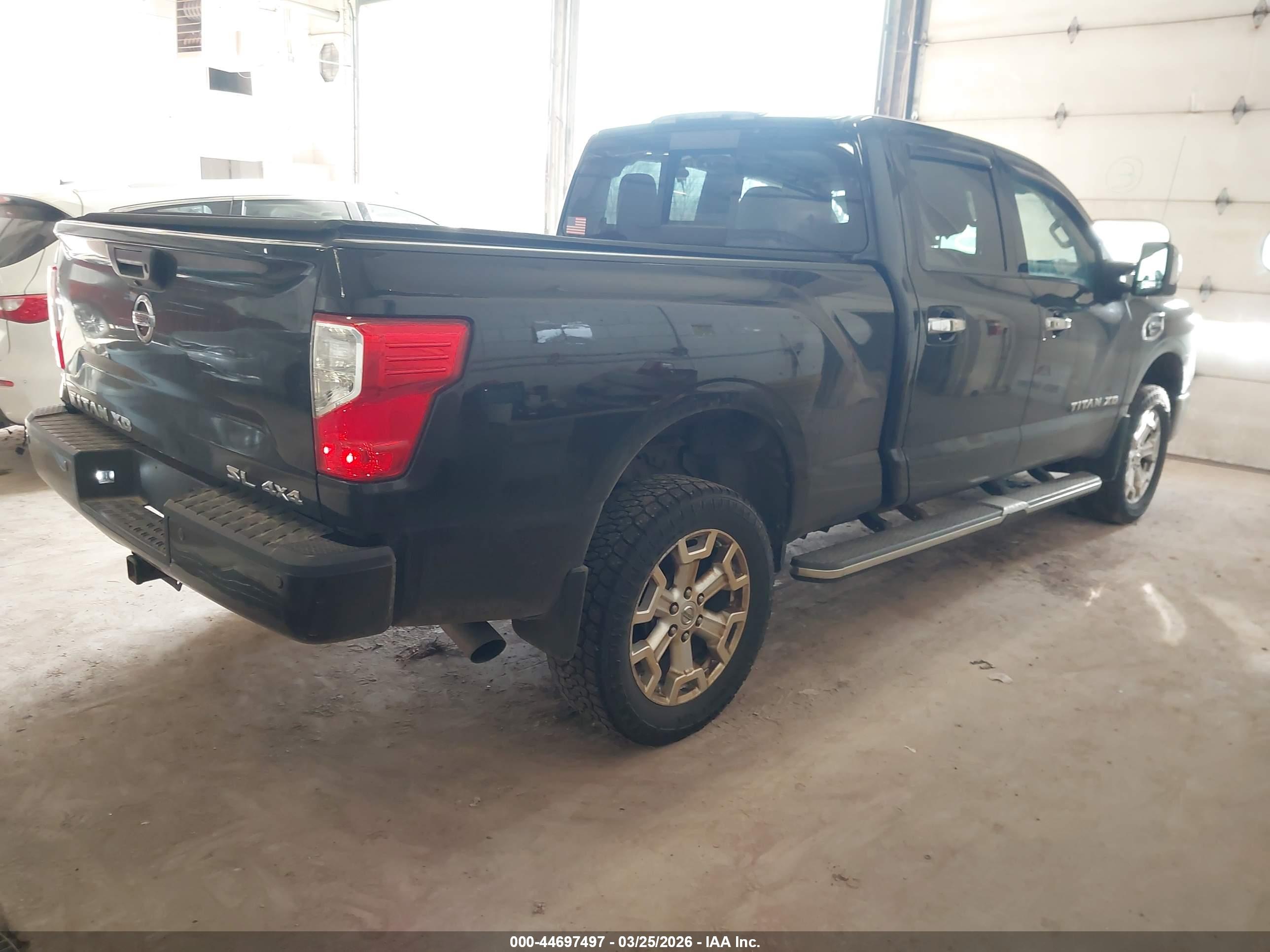NISSAN TITAN image 4