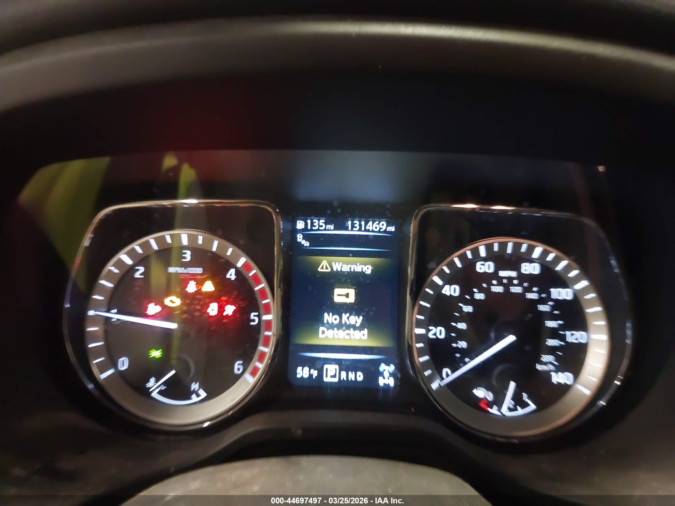 NISSAN TITAN image 7