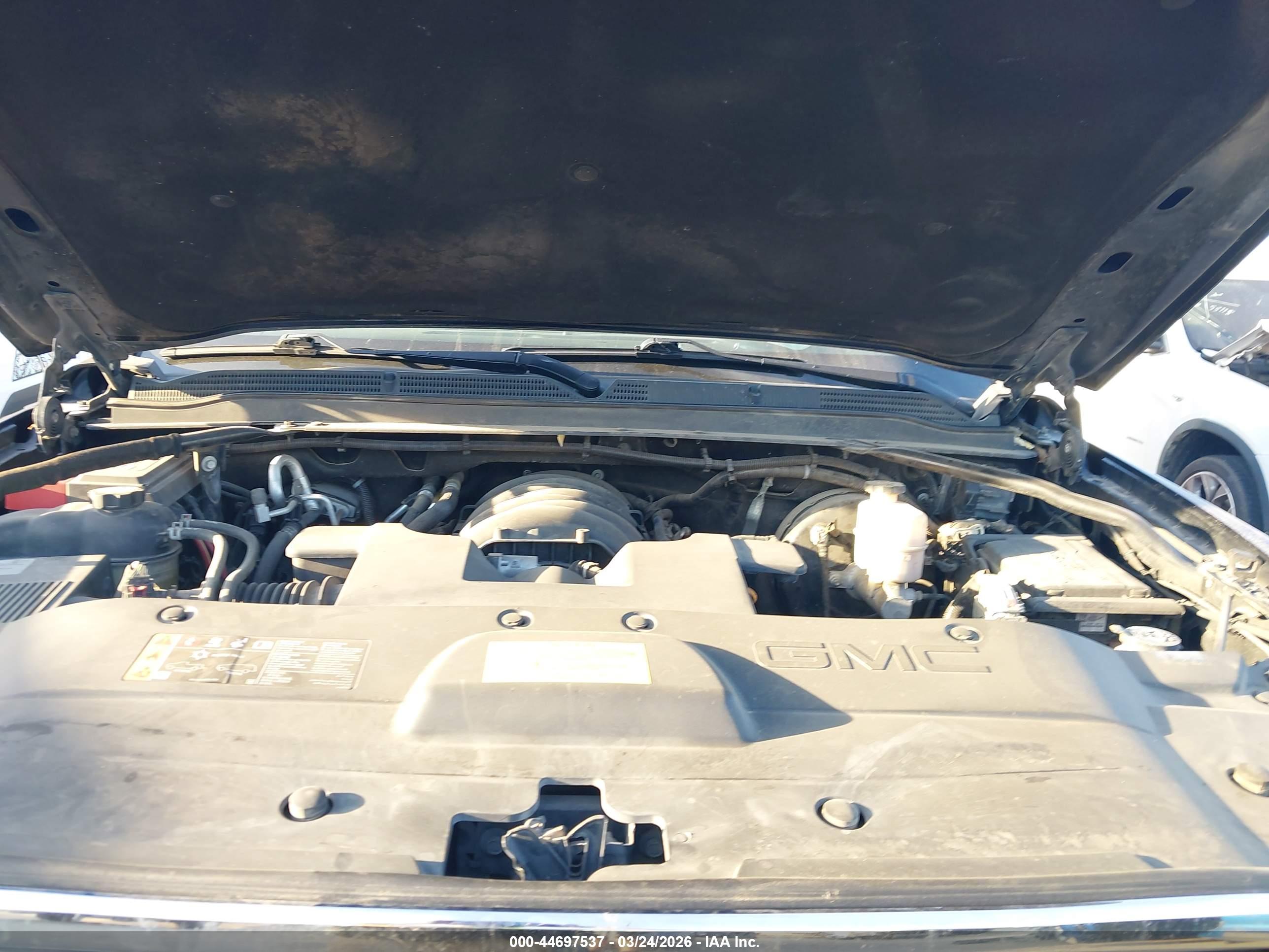 GMC YUKON image 10