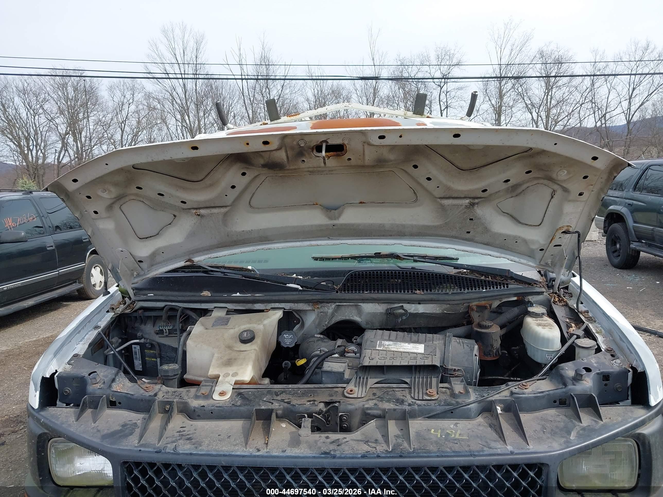 CHEVROLET EXPRESS image 10