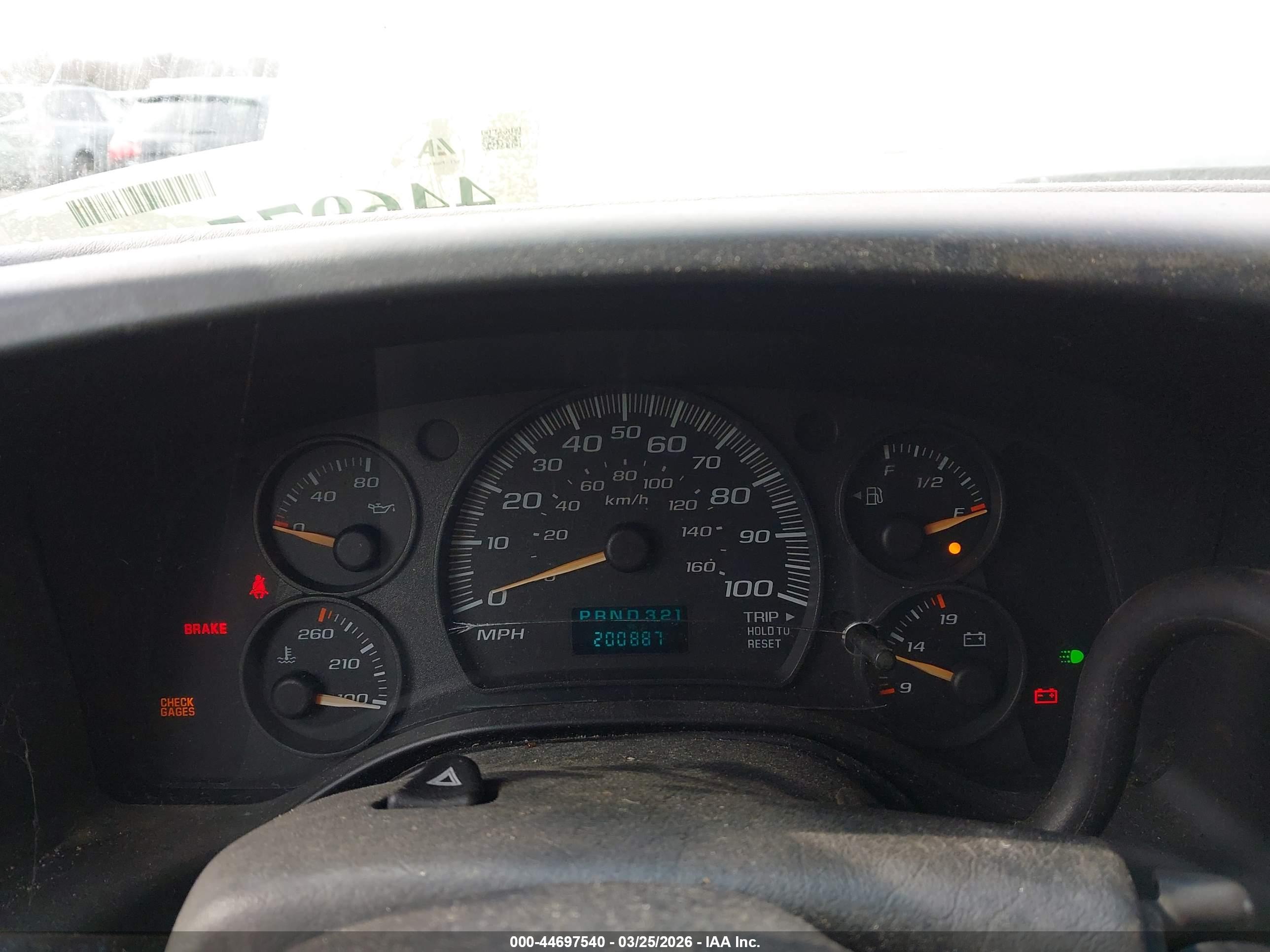CHEVROLET EXPRESS image 7