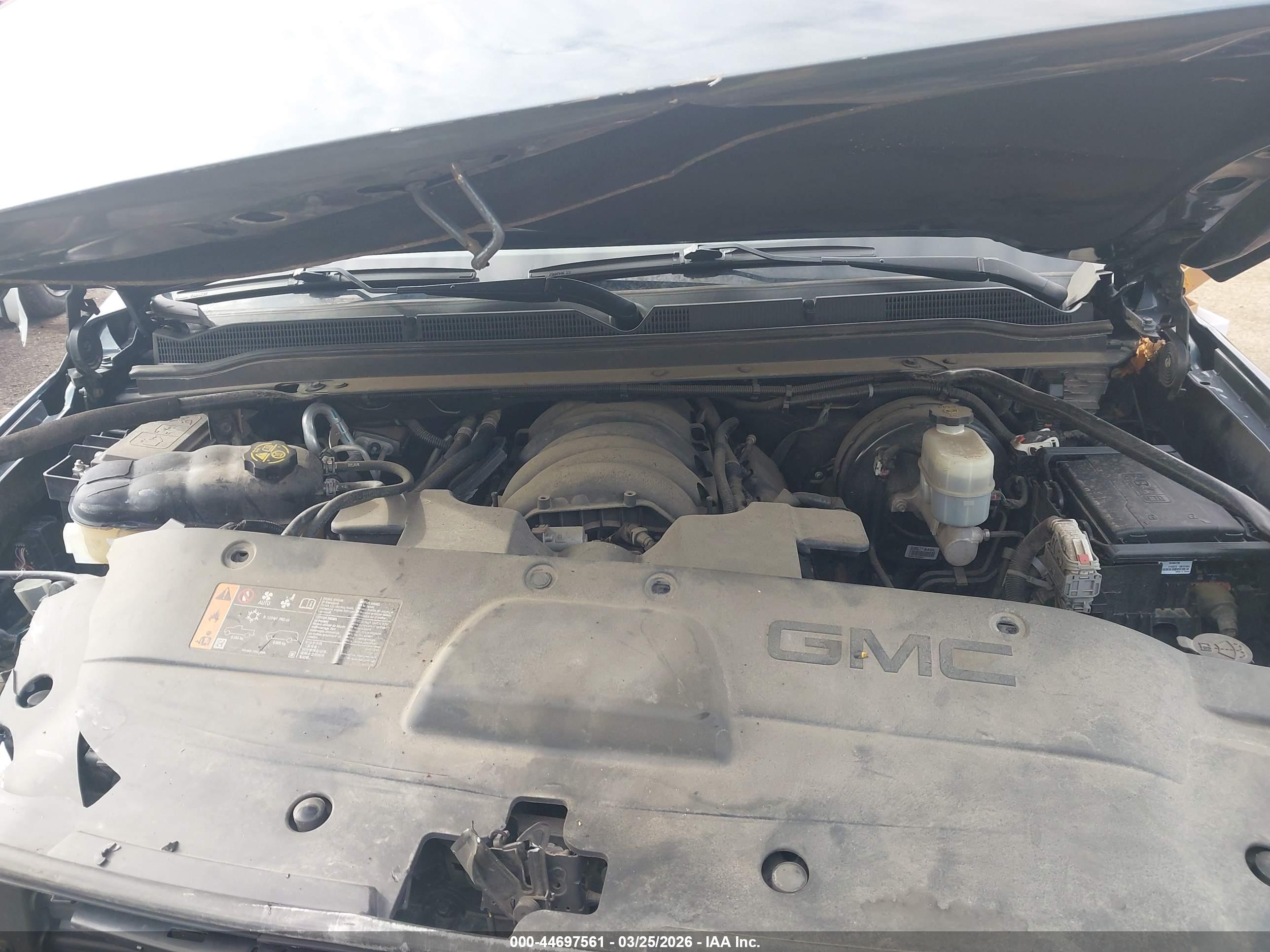 GMC YUKON image 10