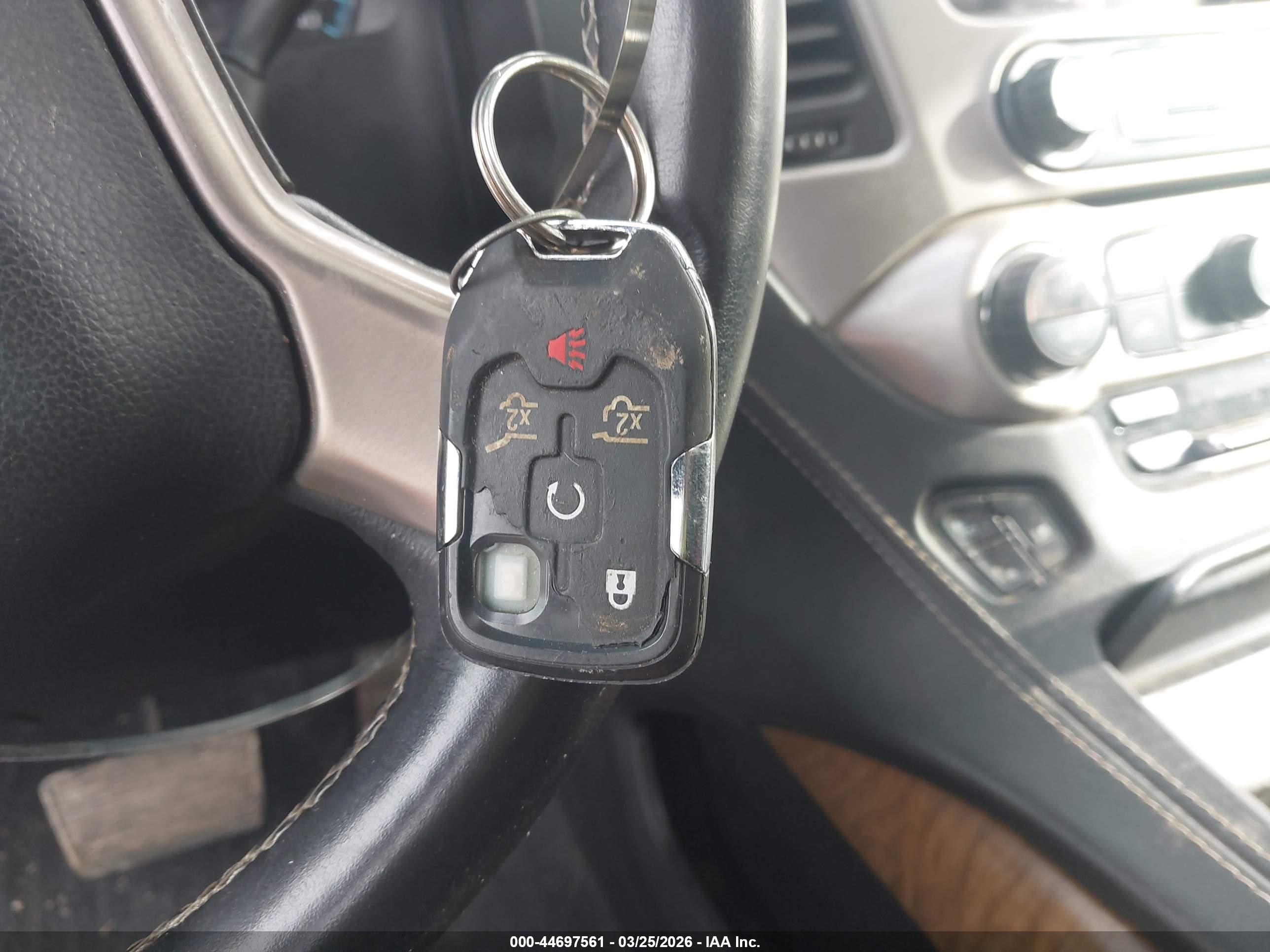 GMC YUKON image 11