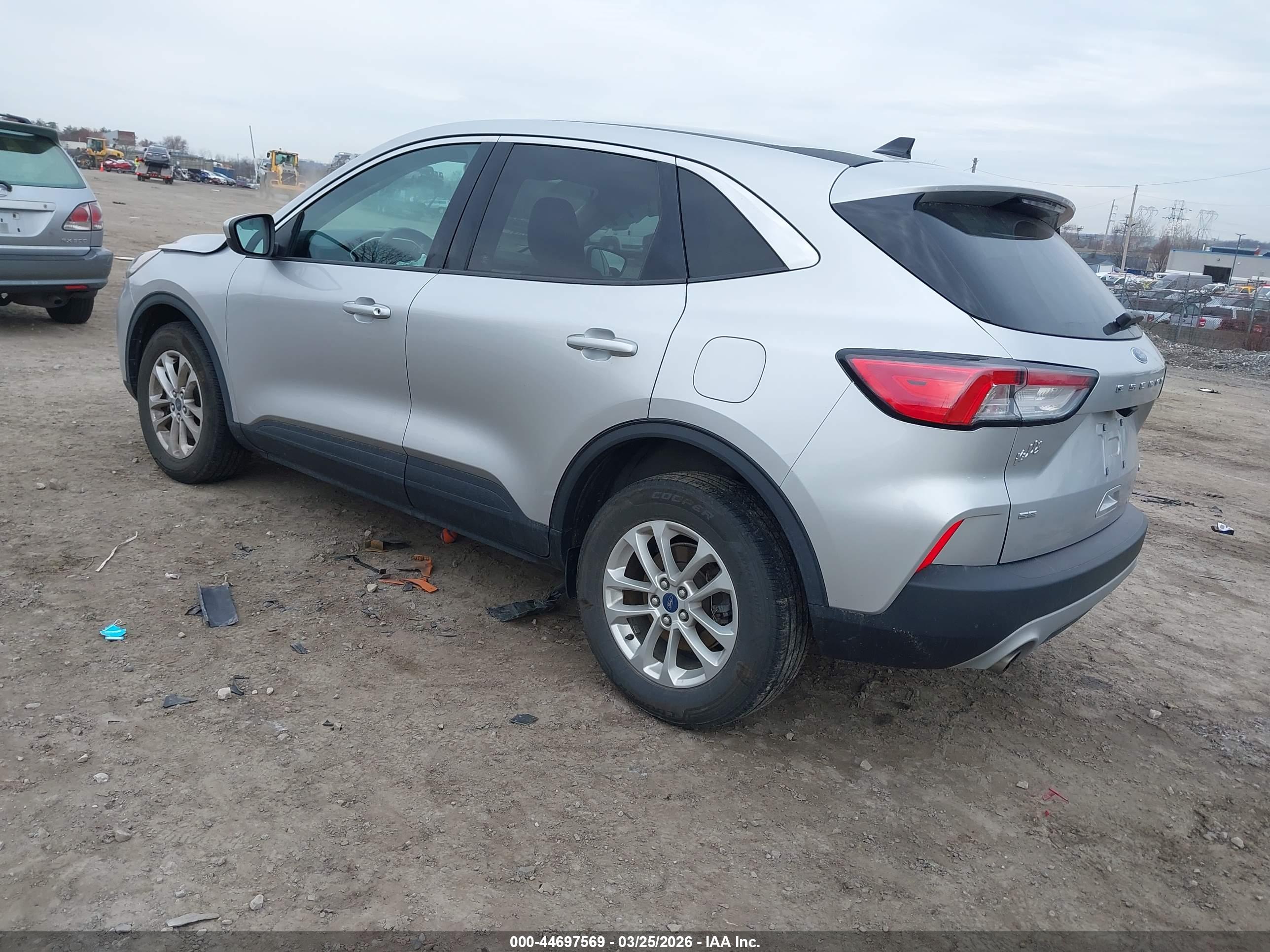 FORD ESCAPE image 3