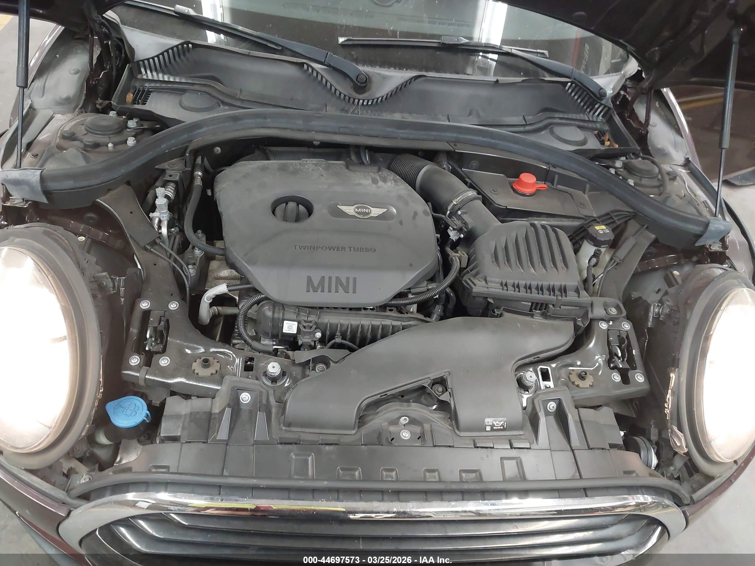 MINI CLUBMAN image 10