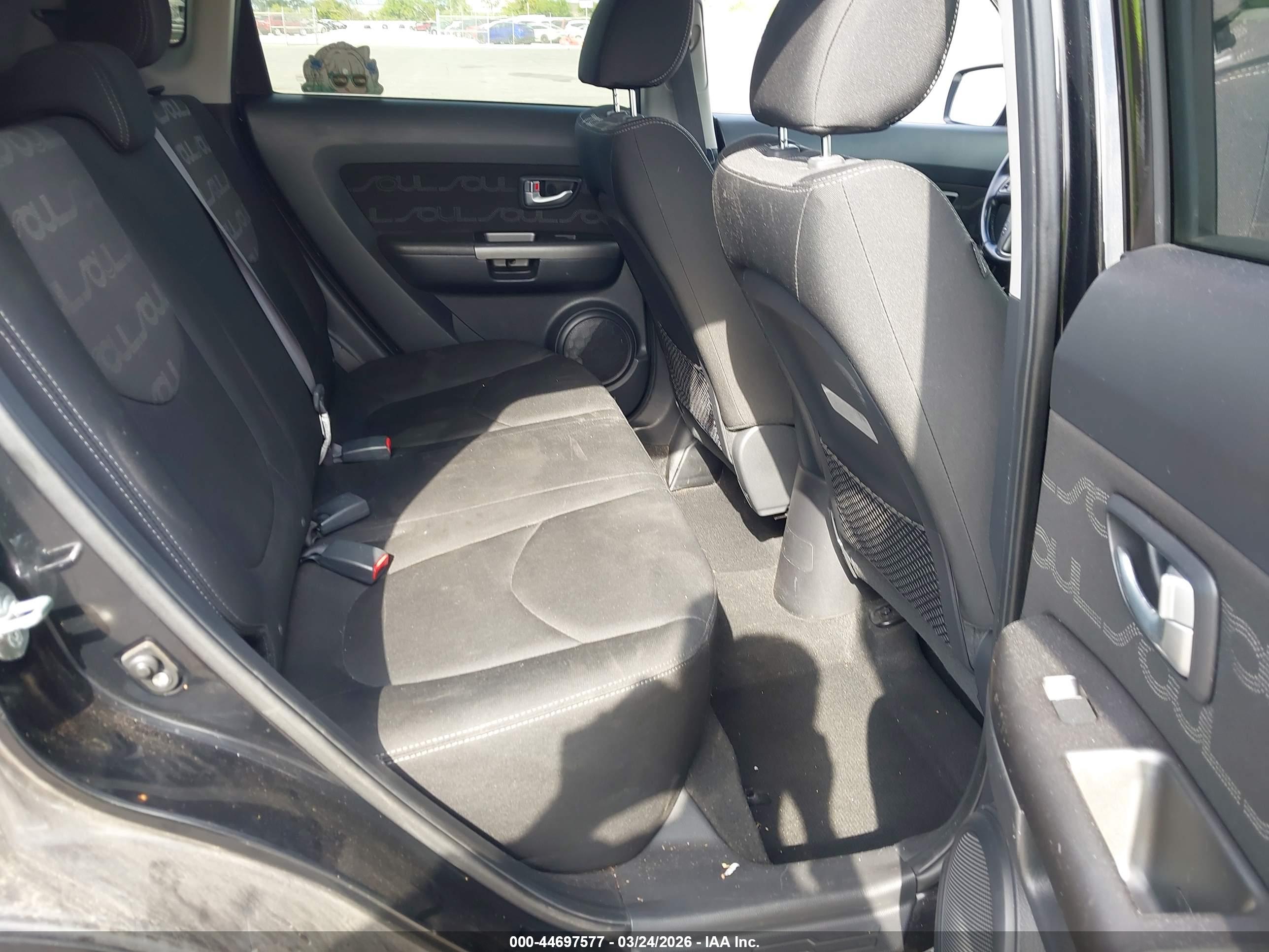KIA SOUL image 8