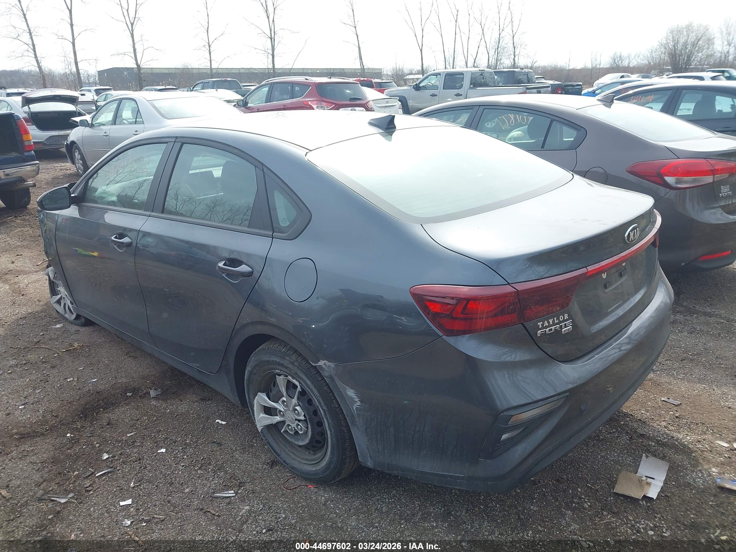 KIA FORTE image 3