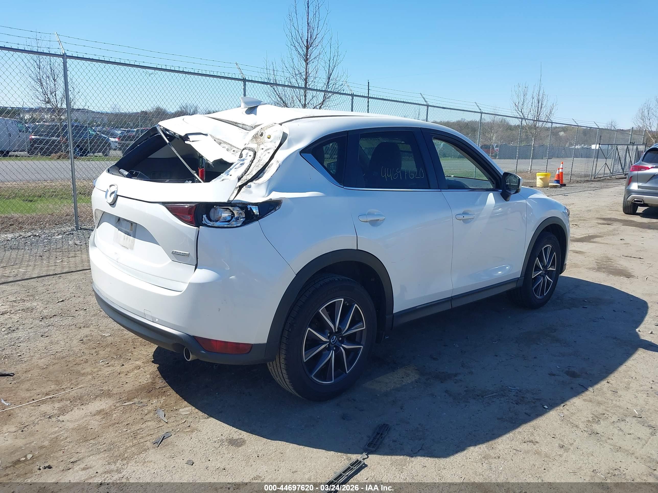 MAZDA CX-5 image 4