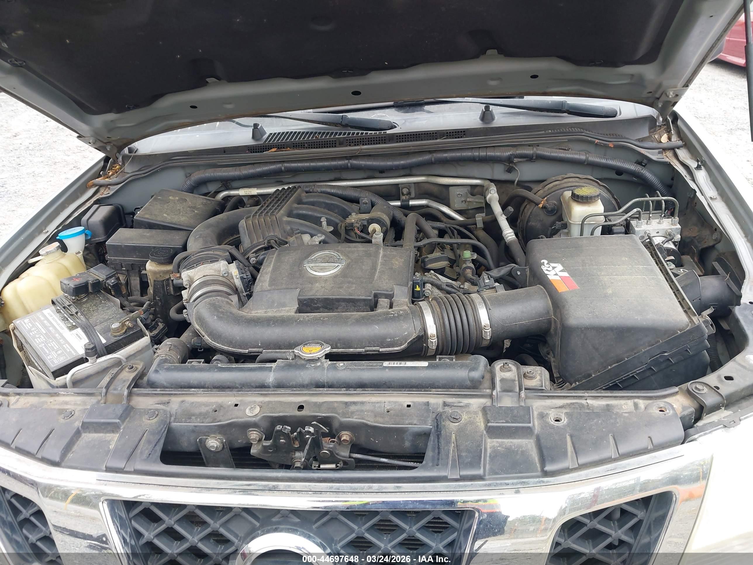 NISSAN FRONTIER image 10