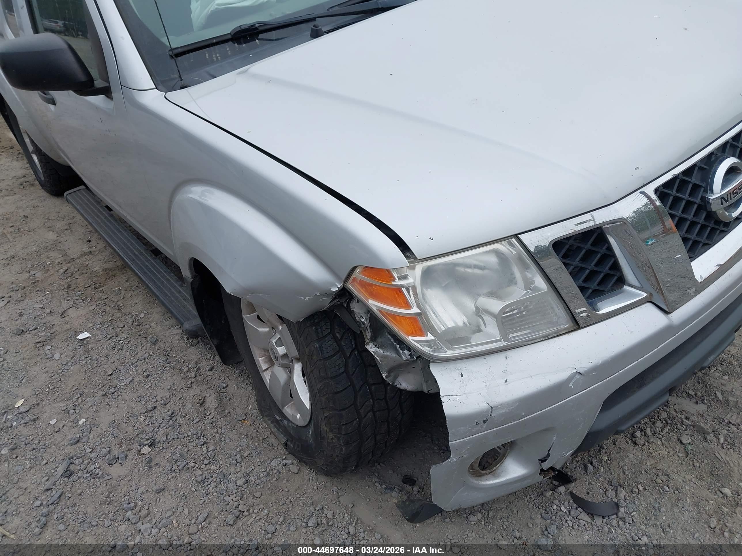 NISSAN FRONTIER image 6