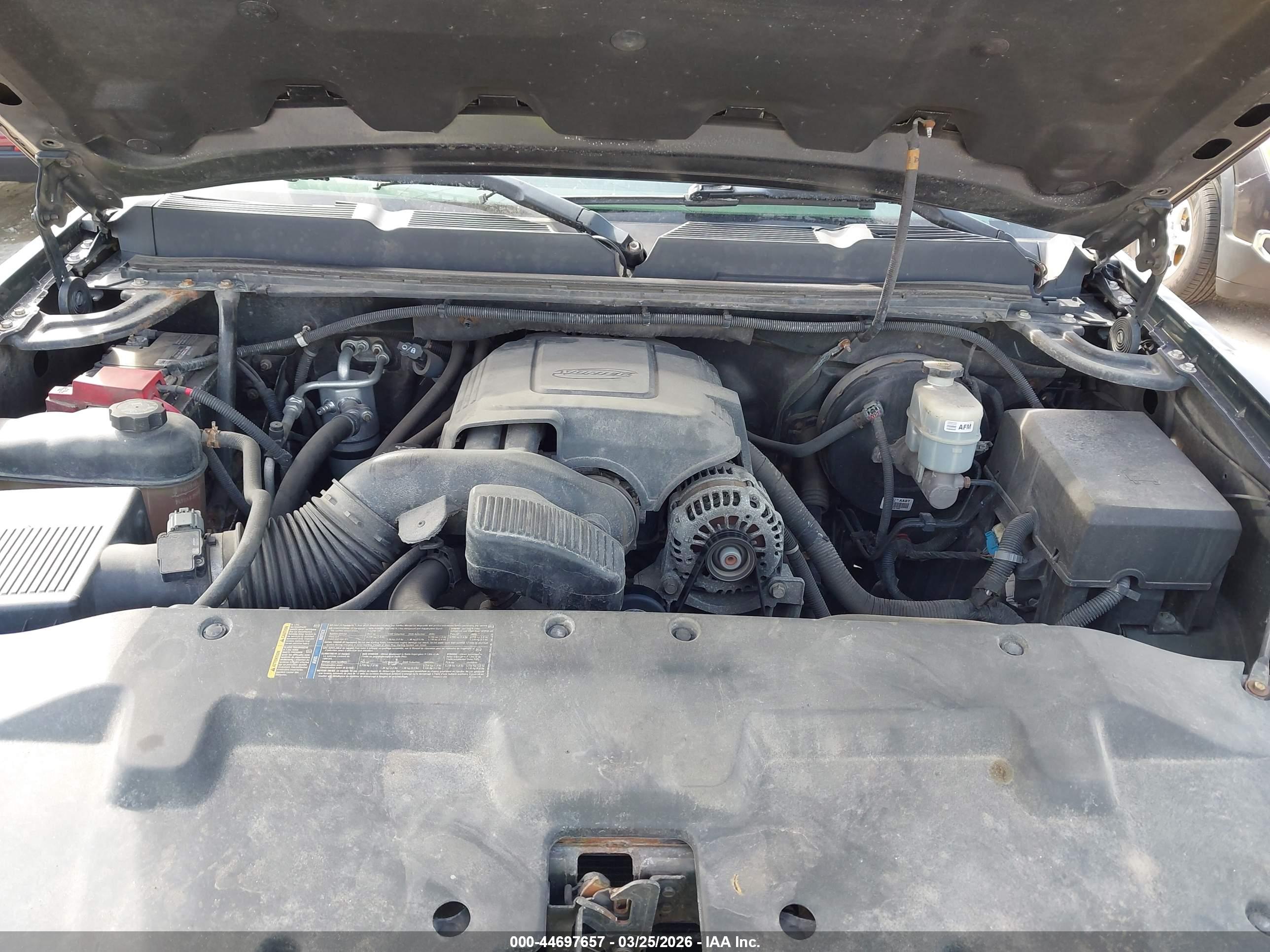 CHEVROLET SILVERADO image 10