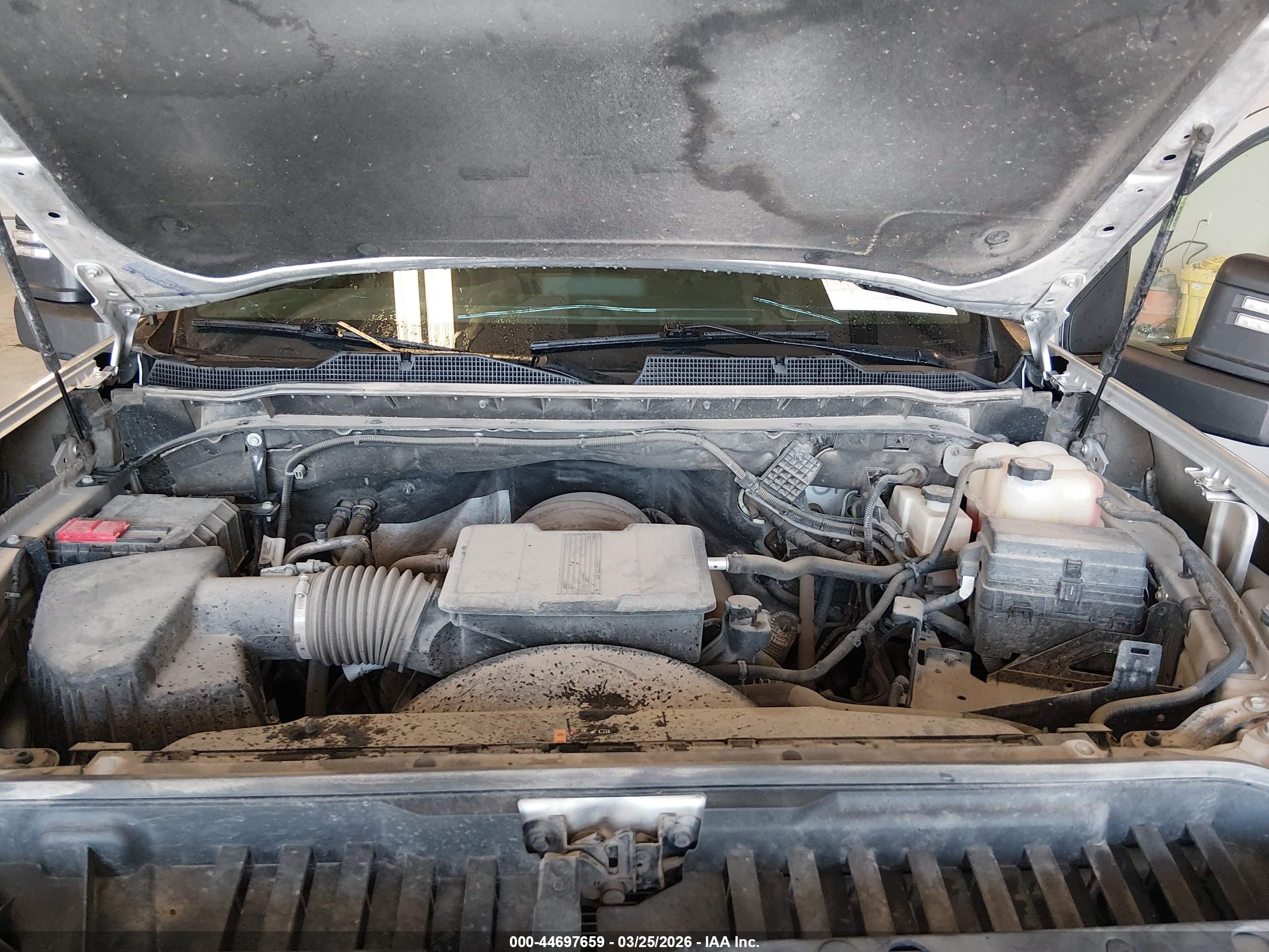 CHEVROLET SILVERADO image 10