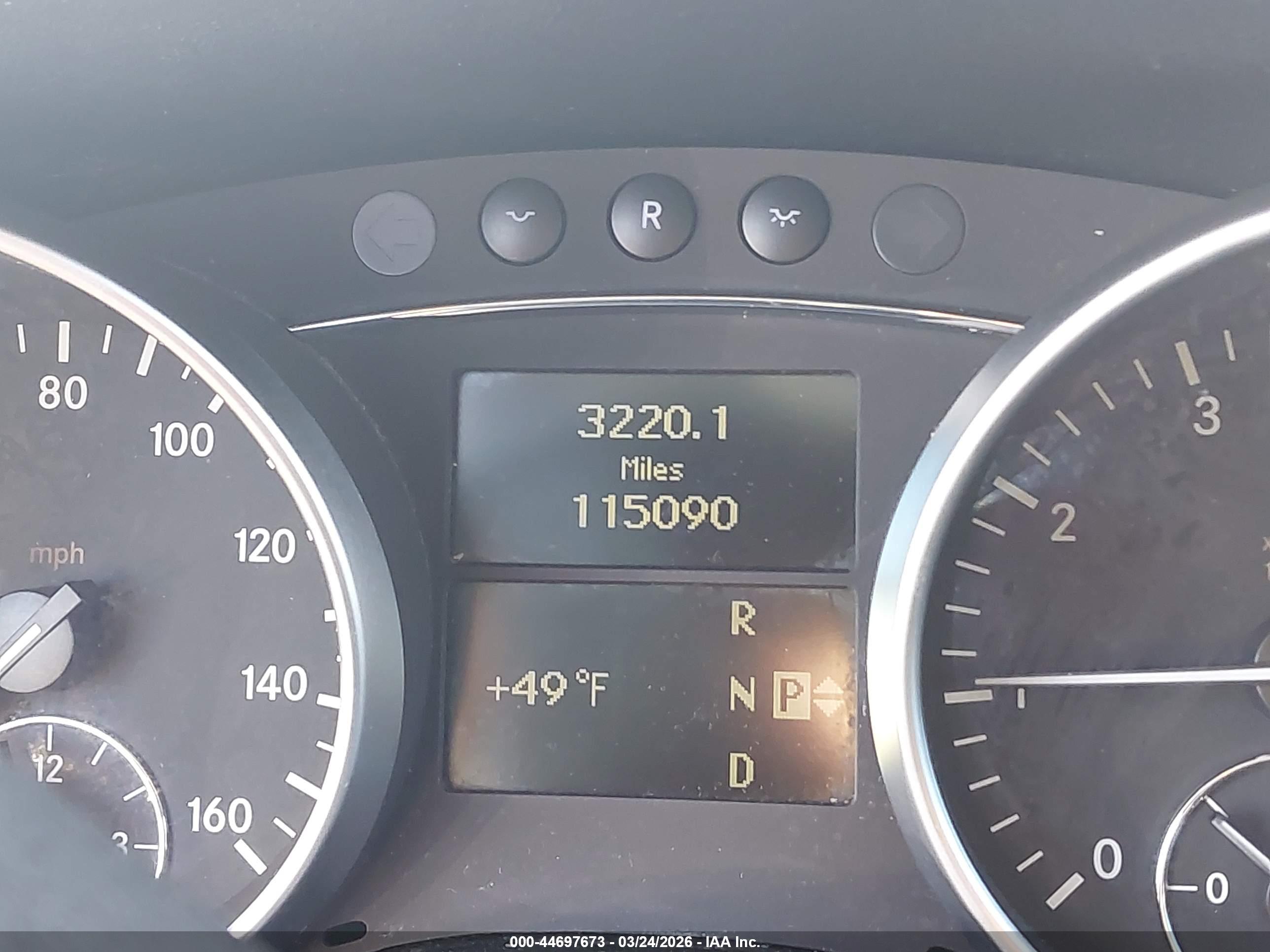 MERCEDES-BENZ ML image 7