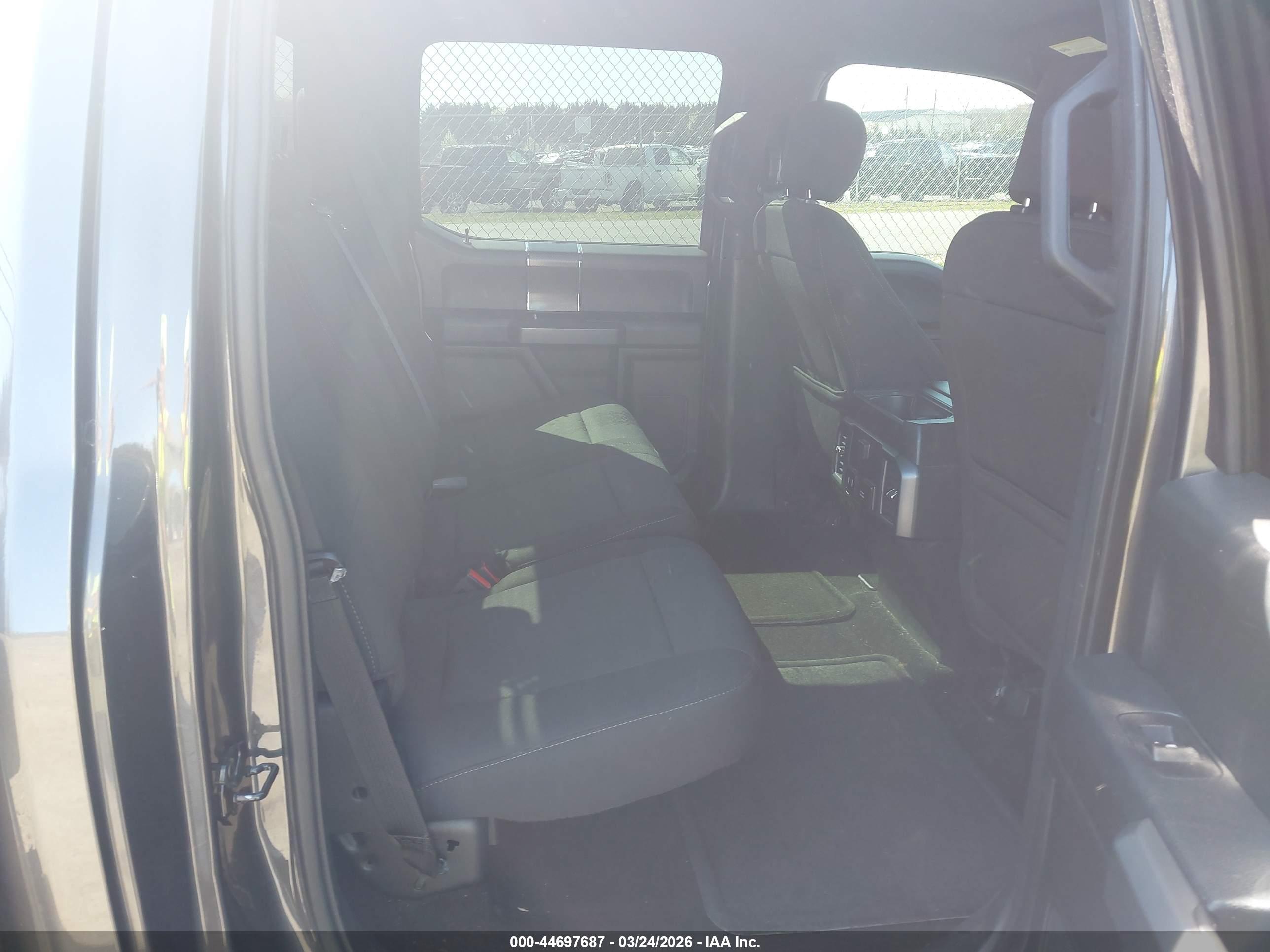 FORD F-150 image 8