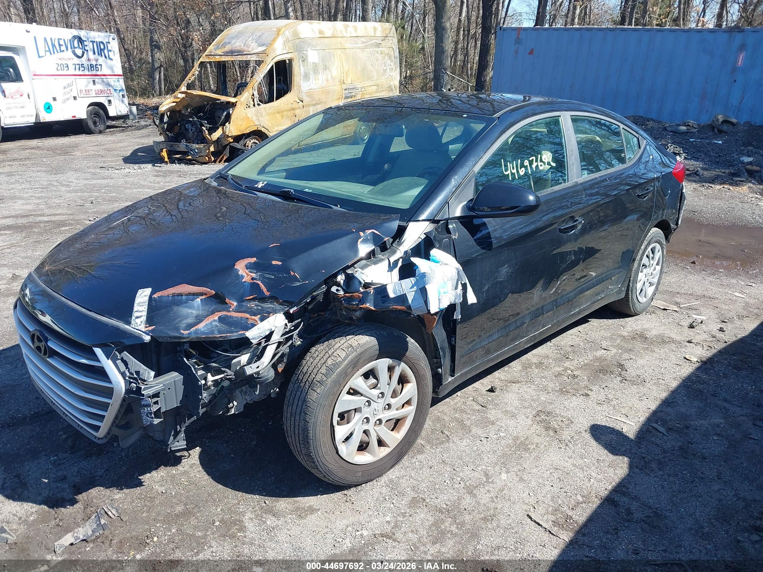 HYUNDAI ELANTRA image 2