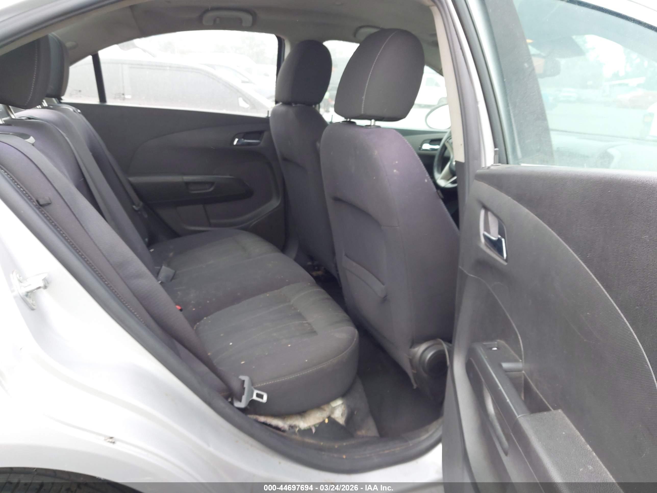CHEVROLET SONIC image 8